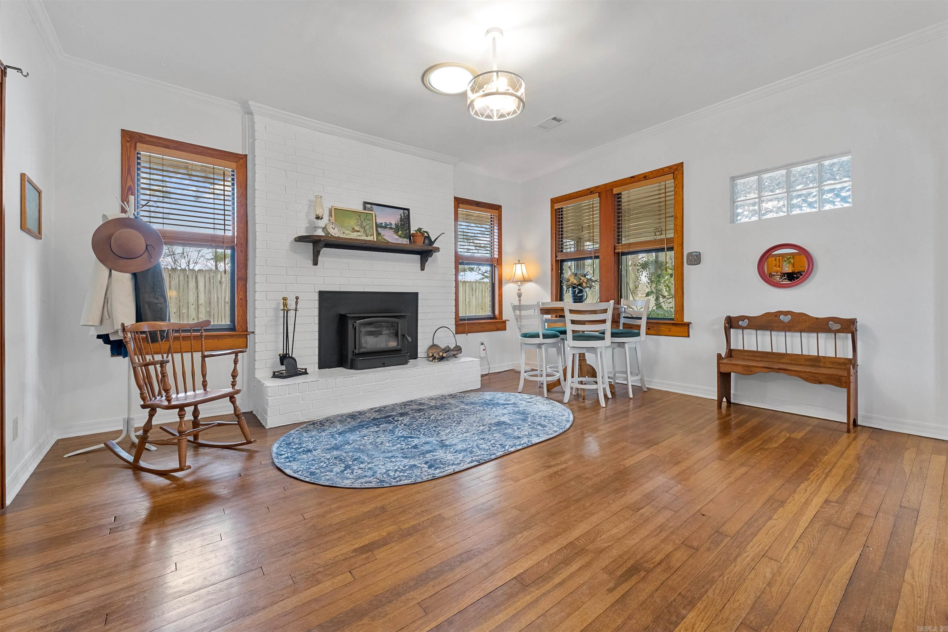 Country - Residential