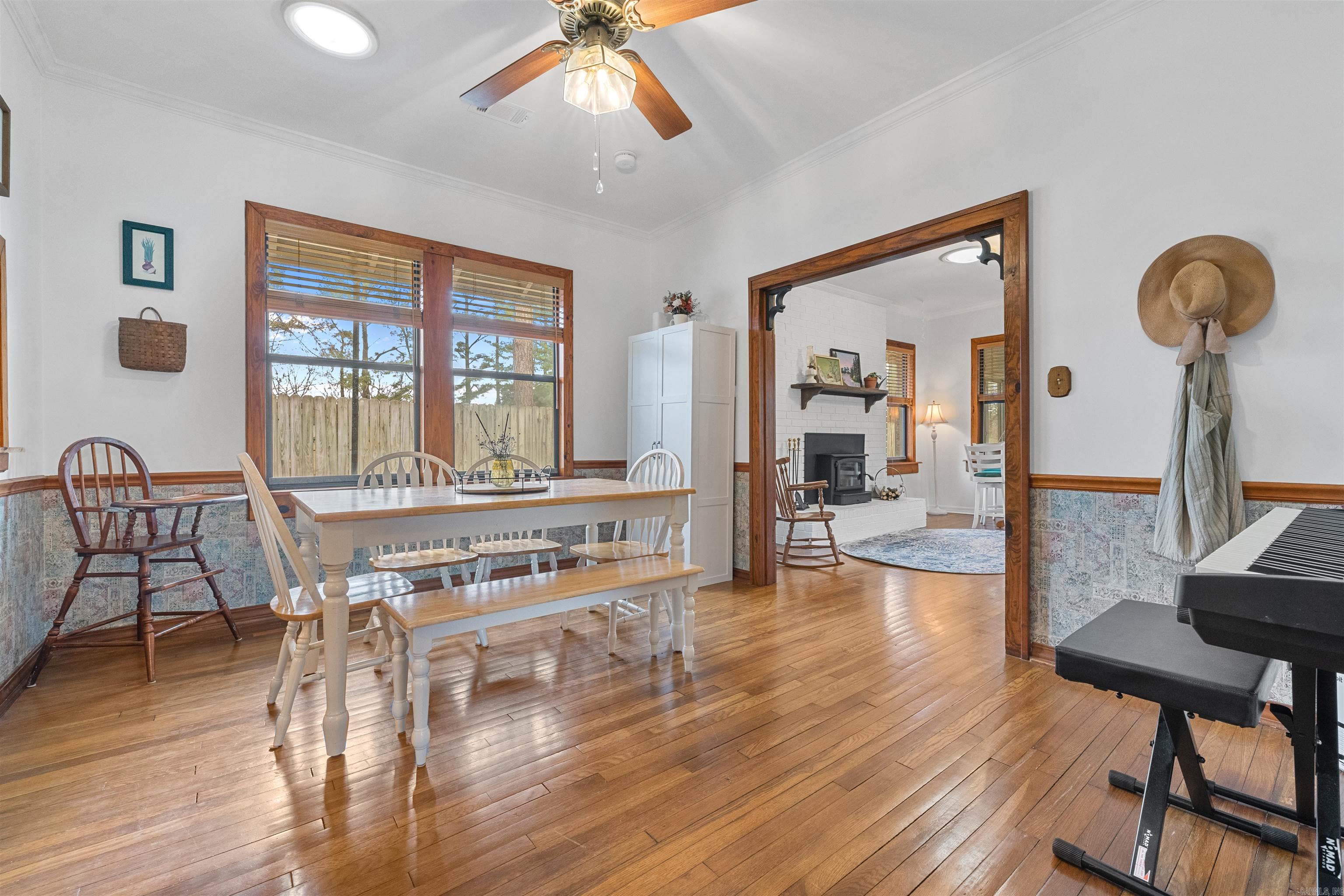 Country - Residential