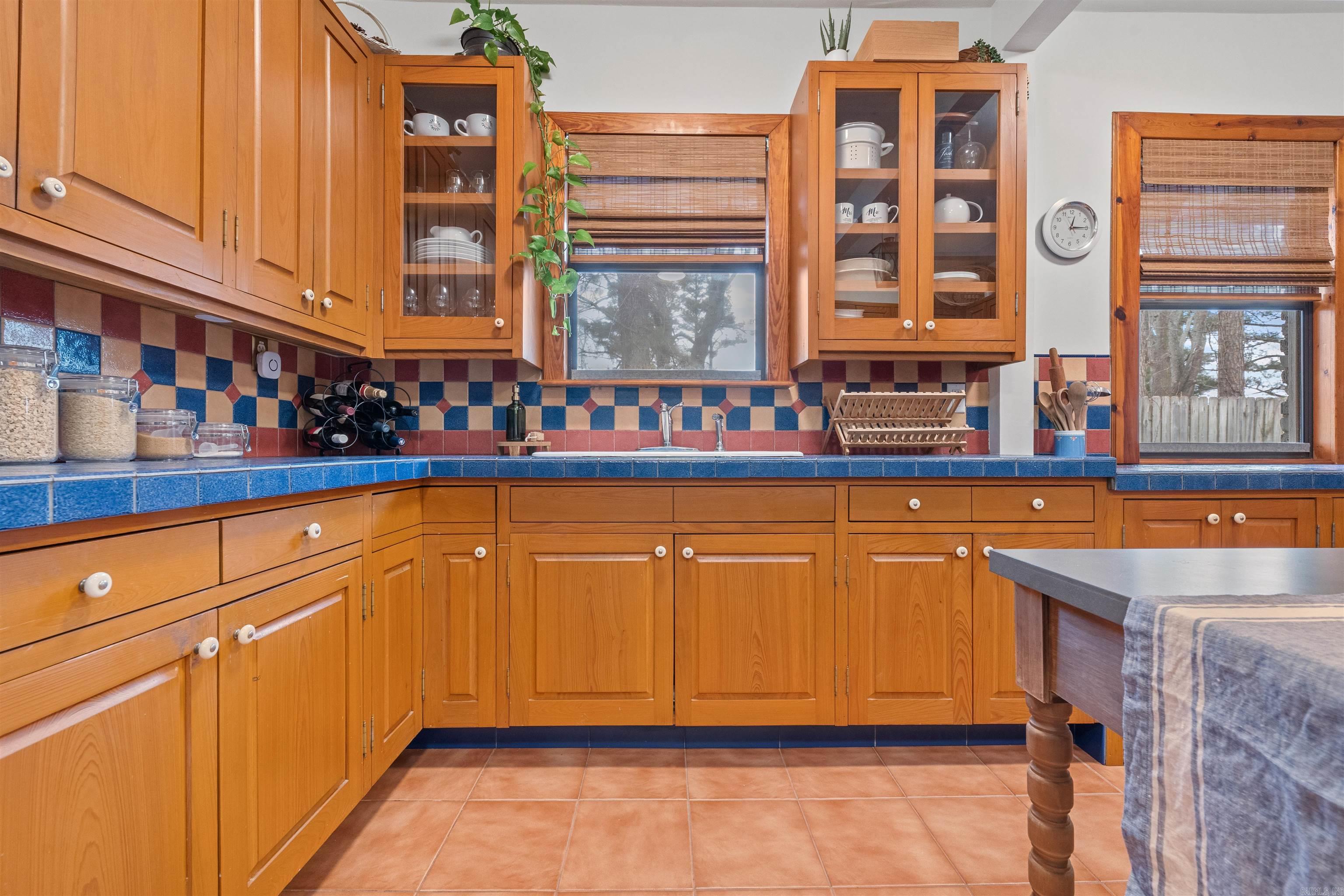 Country - Residential