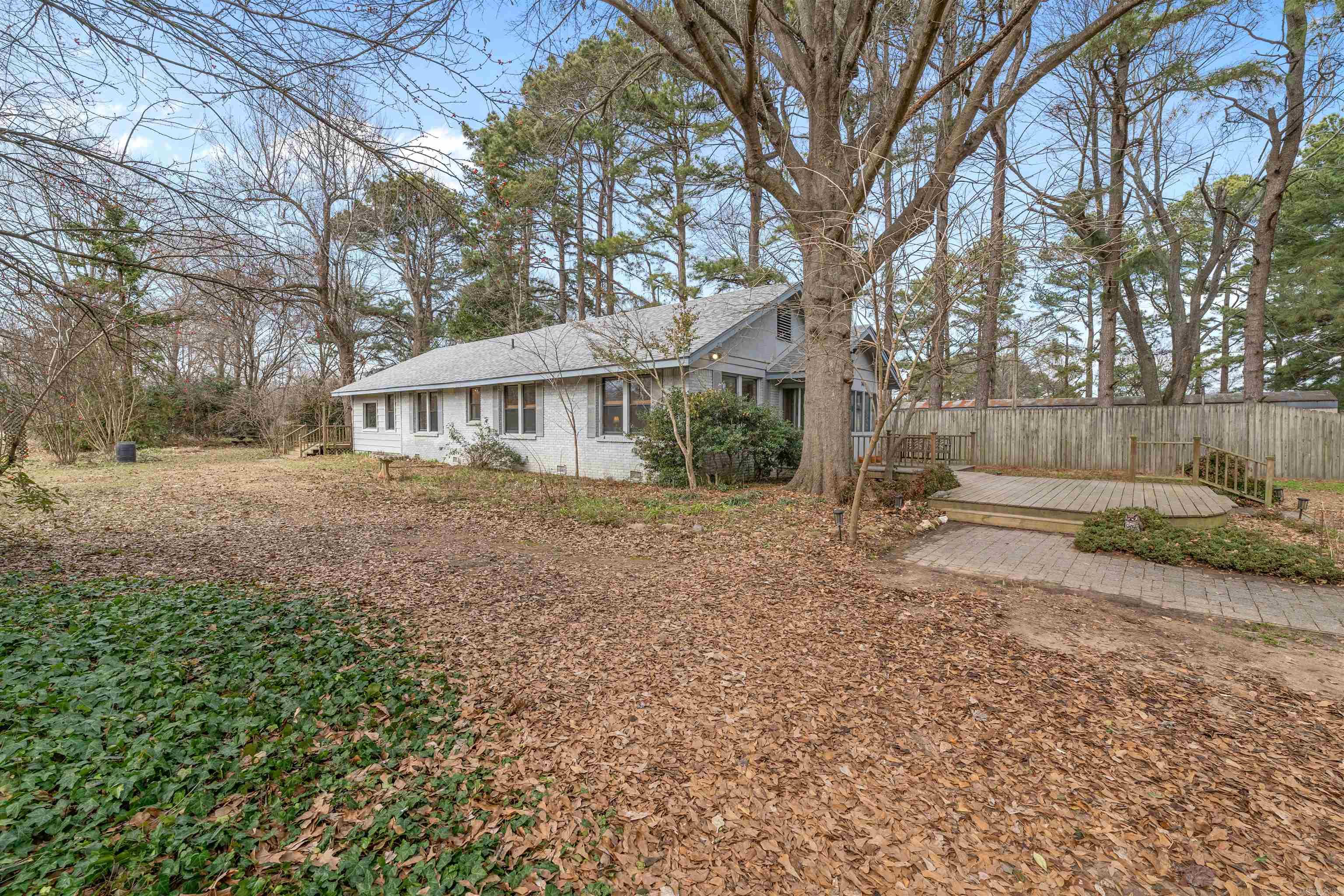 Country - Residential