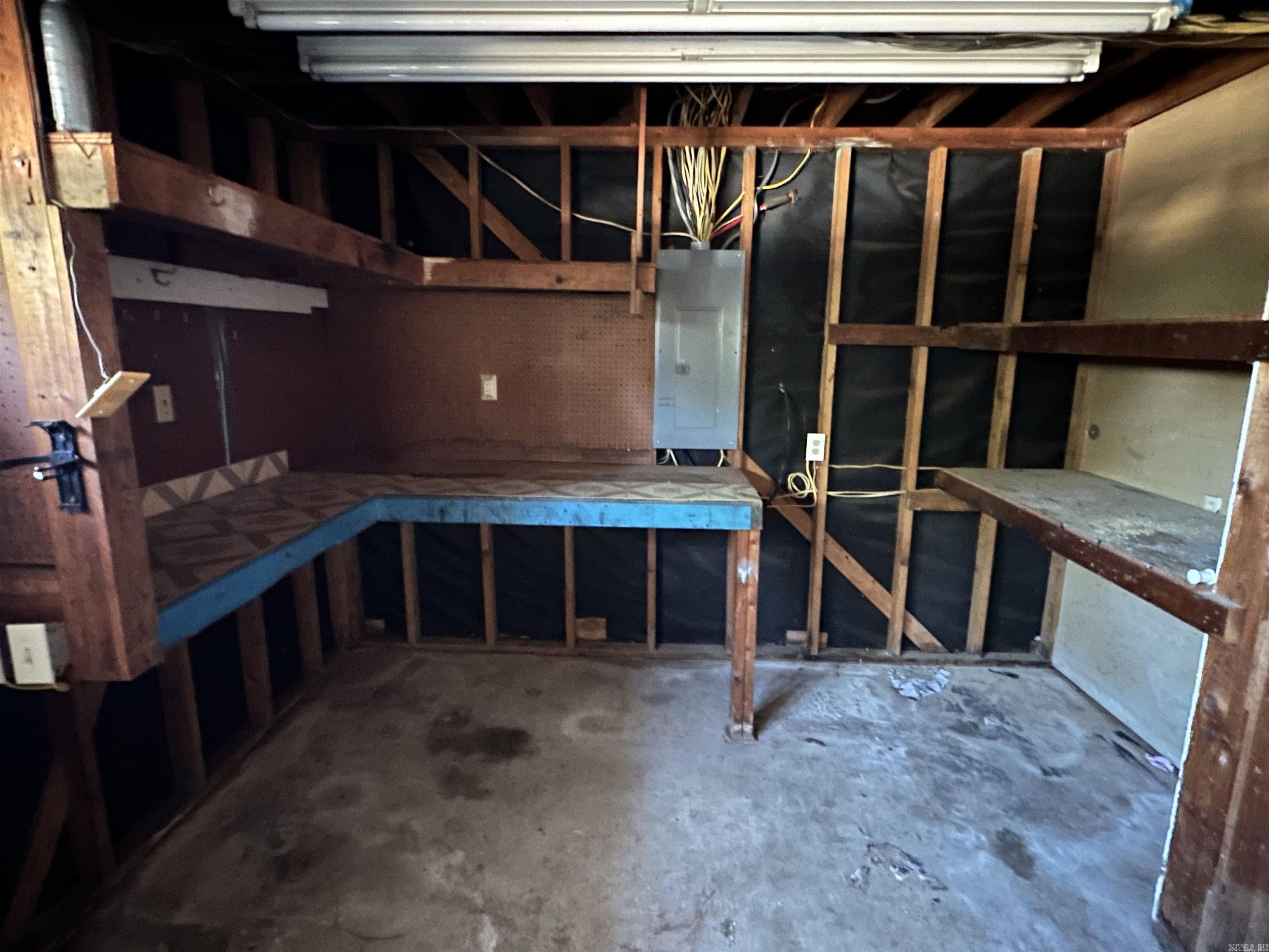 Sara Lynn - Residential Lease