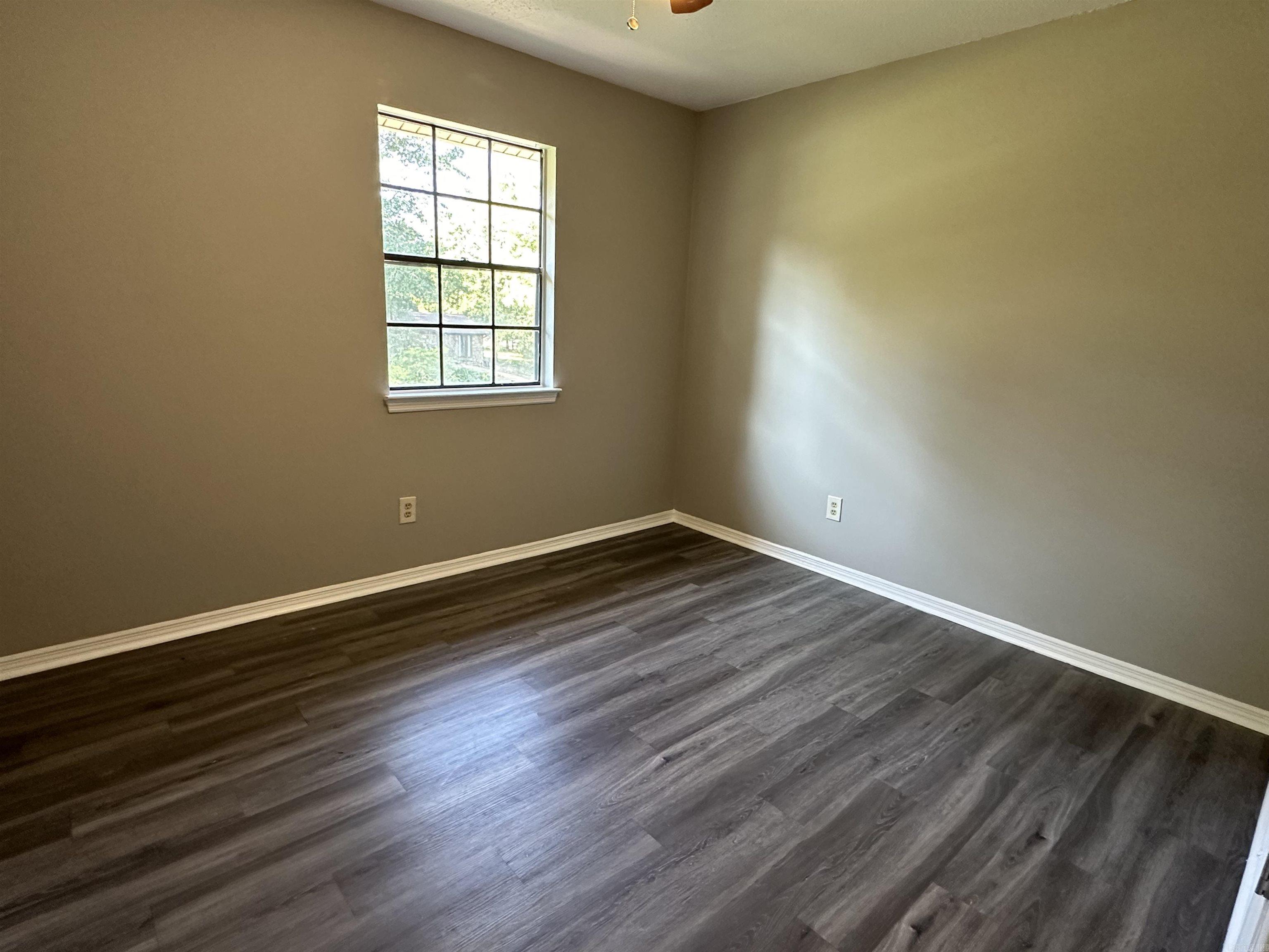 Sara Lynn - Residential Lease