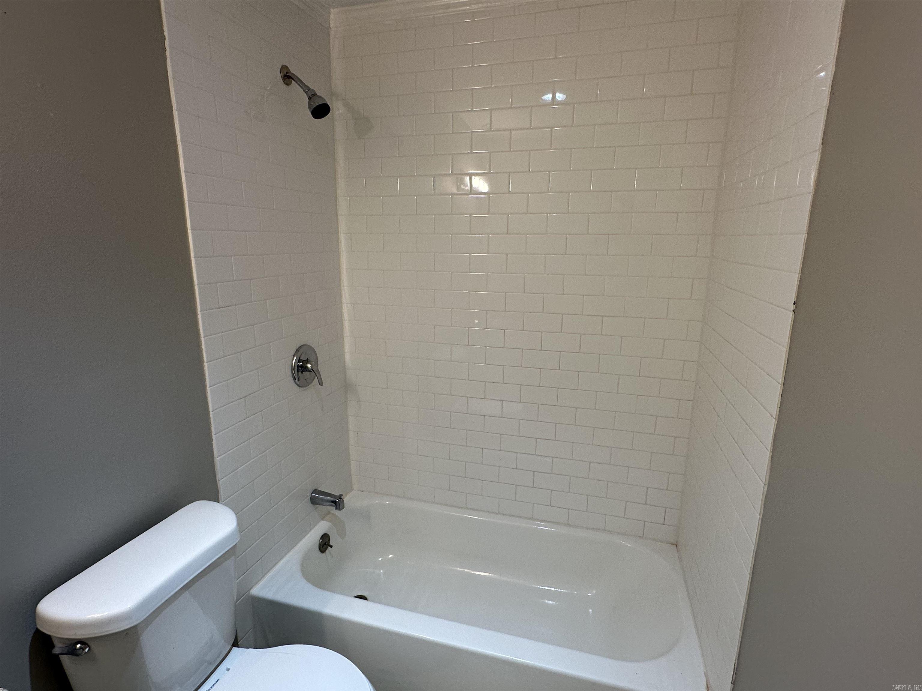 Sara Lynn - Residential Lease