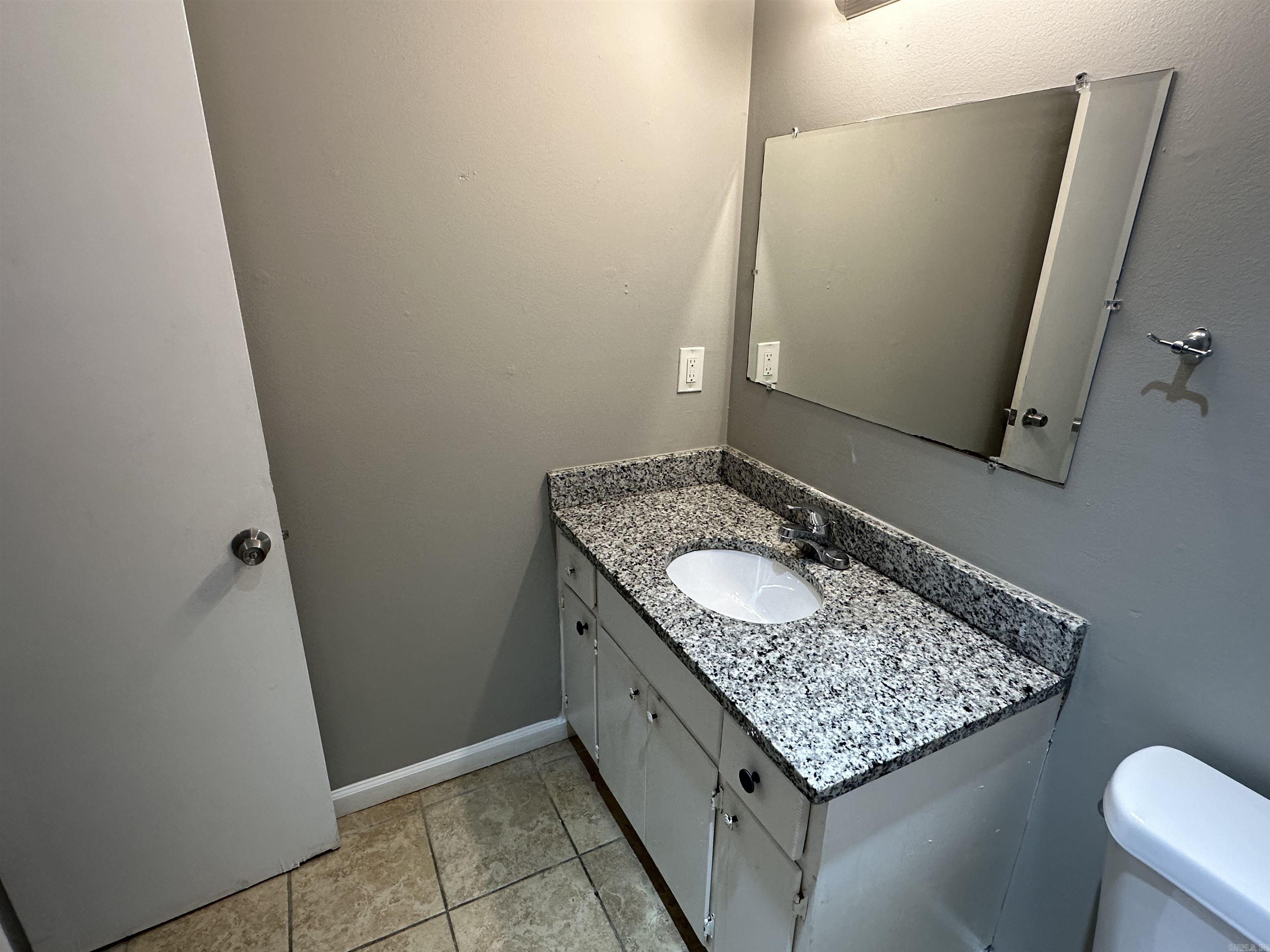 Sara Lynn - Residential Lease