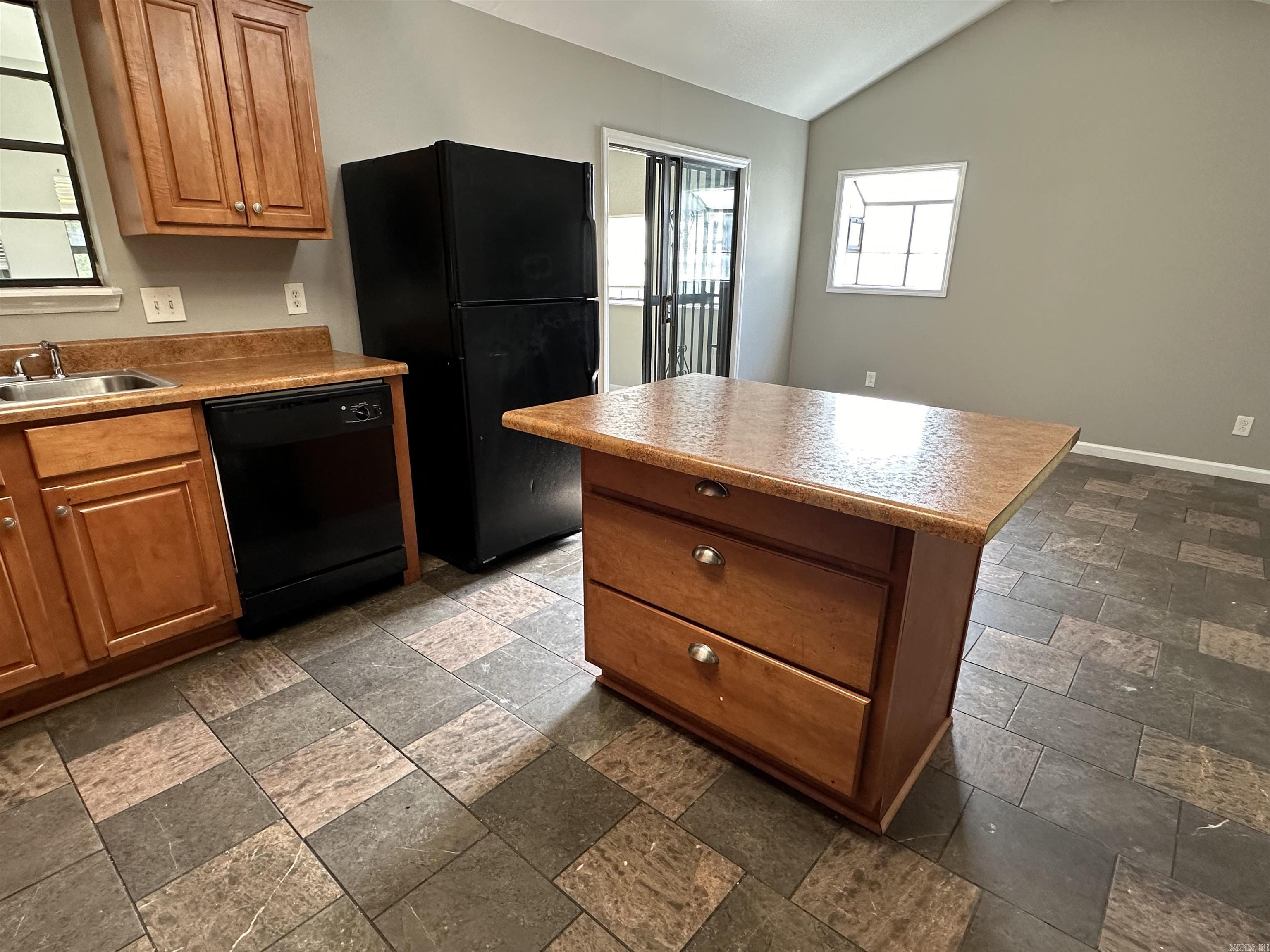 Sara Lynn - Residential Lease