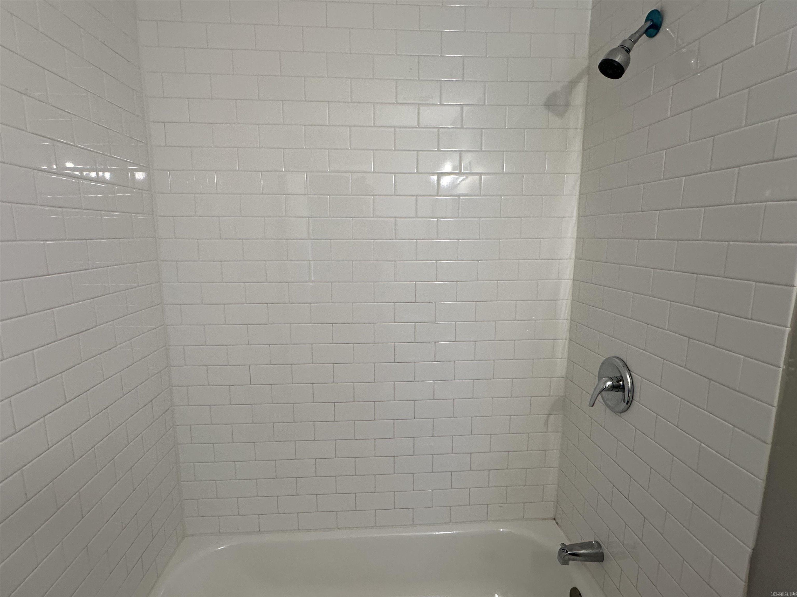 Sara Lynn - Residential Lease