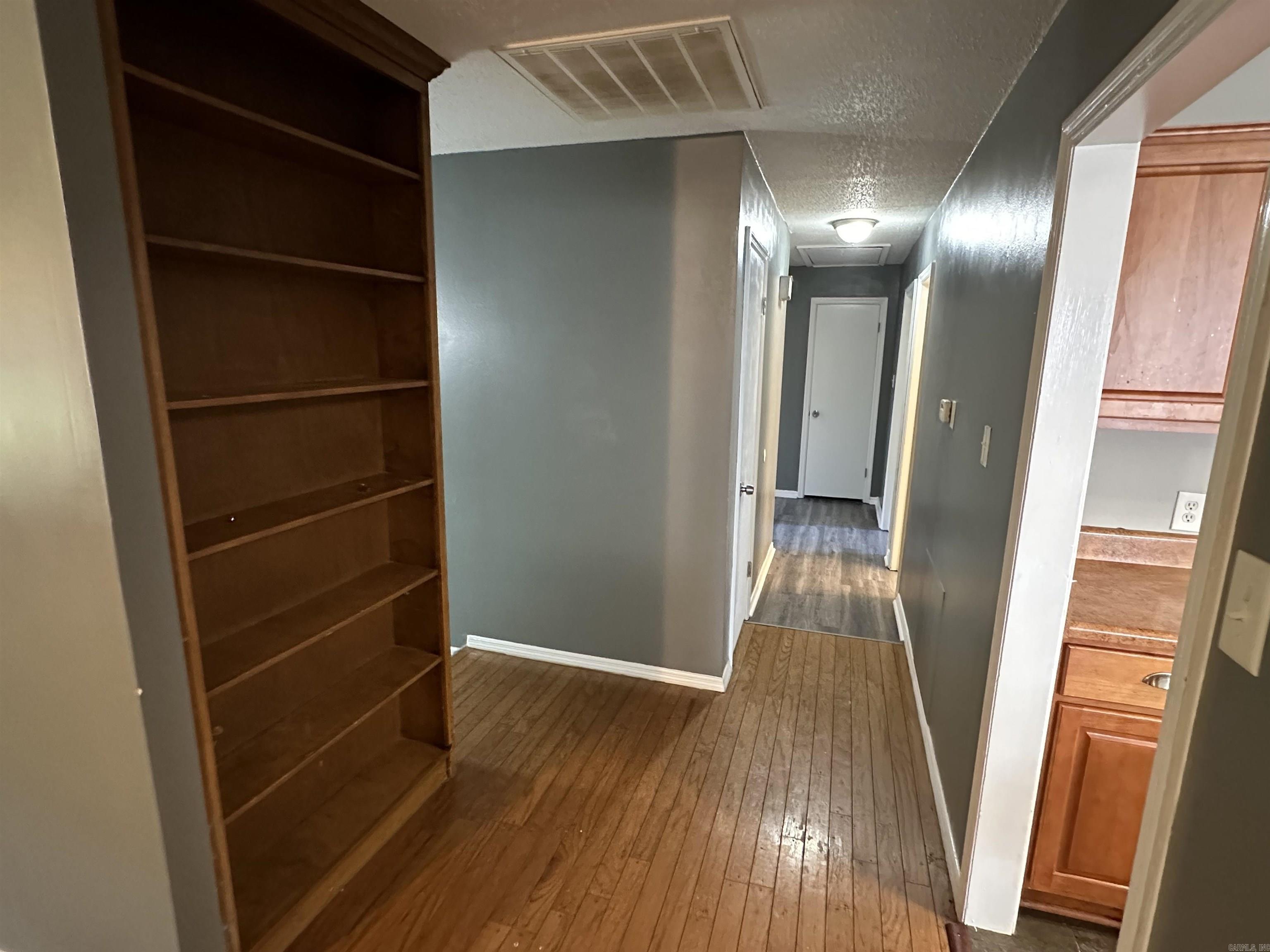 Sara Lynn - Residential Lease