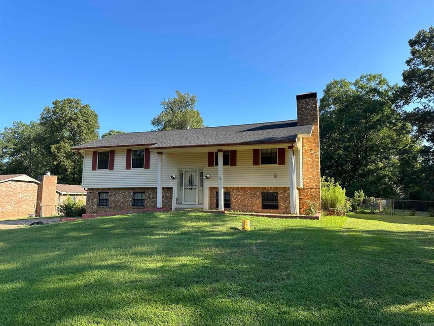 Discover this spacious 4-bedroom, 3-bathroom home nestled on an oversized lot in a peaceful cul-de-sac, offering a serene country feel while remaining conveniently close to the city. This split-level home boasts recent updates and is move-in ready. The master bedroom is situated on the main floor, with additional space downstairs perfect for a bonus area. Enjoy entertaining on the beautiful screened-in porch. Don't miss out—call today for your private tour!