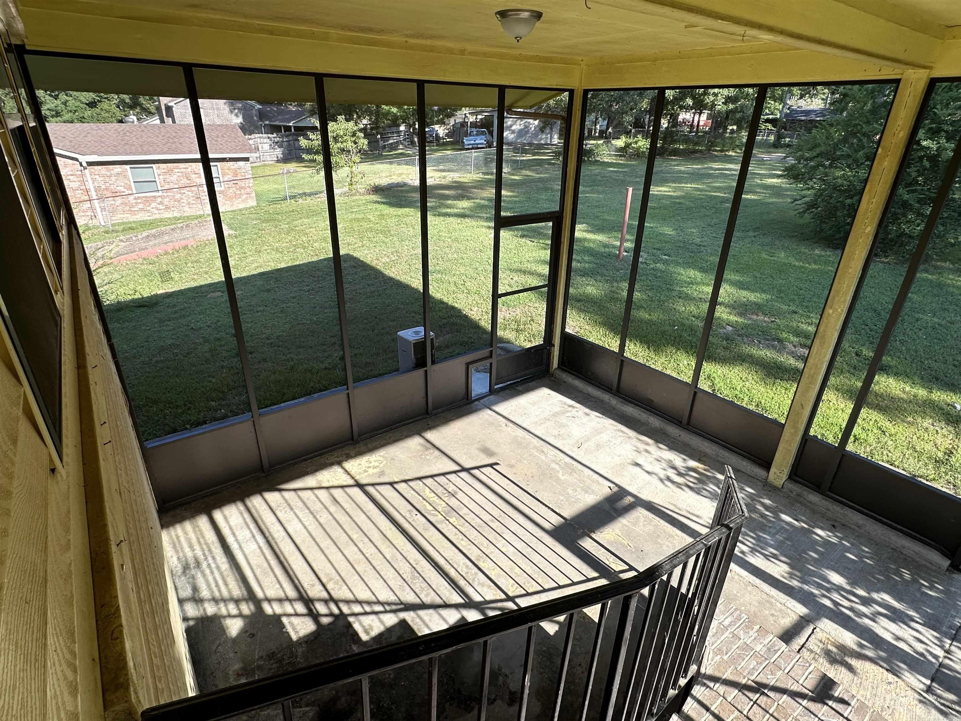 Sara Lynn - Residential Lease