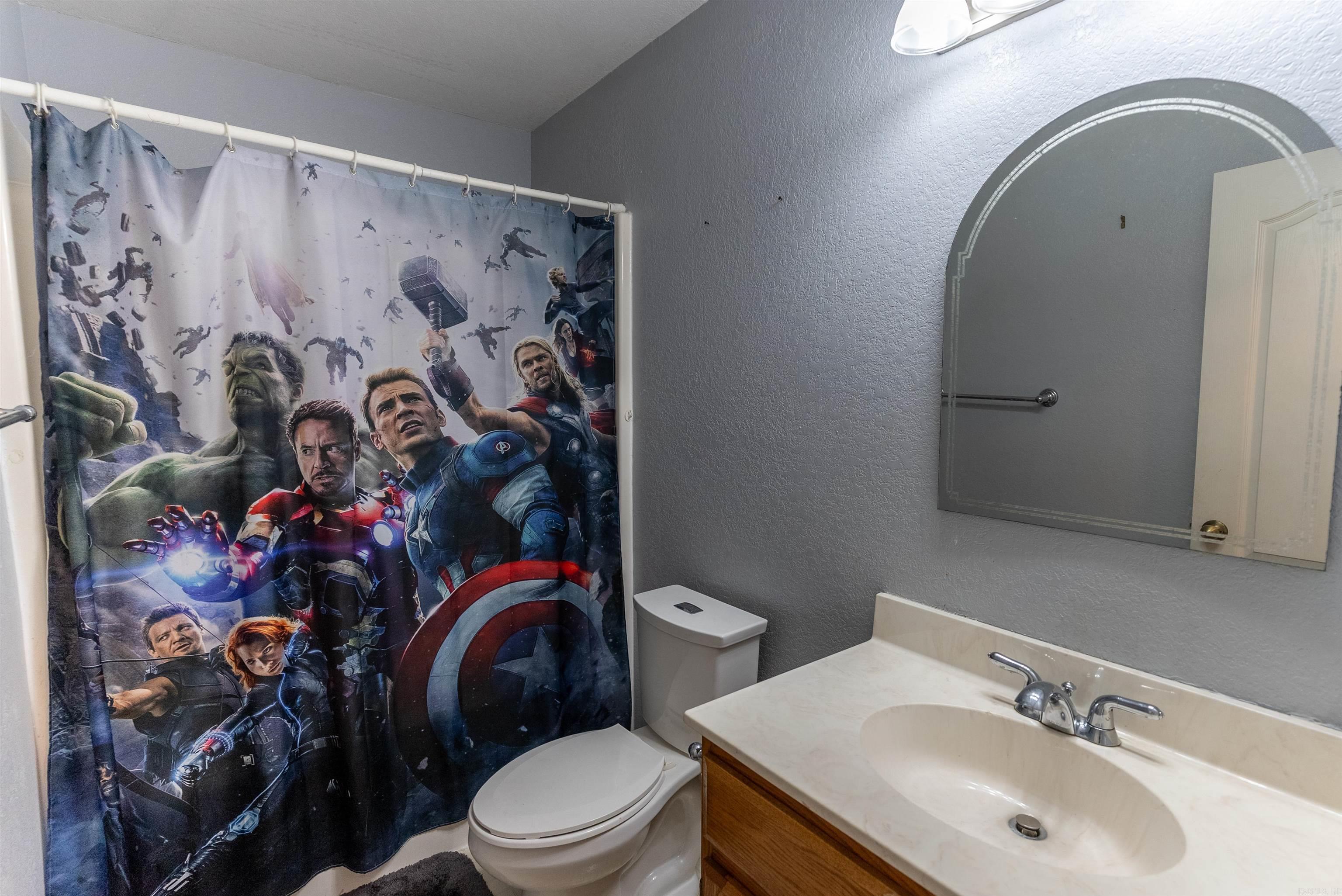 NORTH HILLS ESTATES - Residential