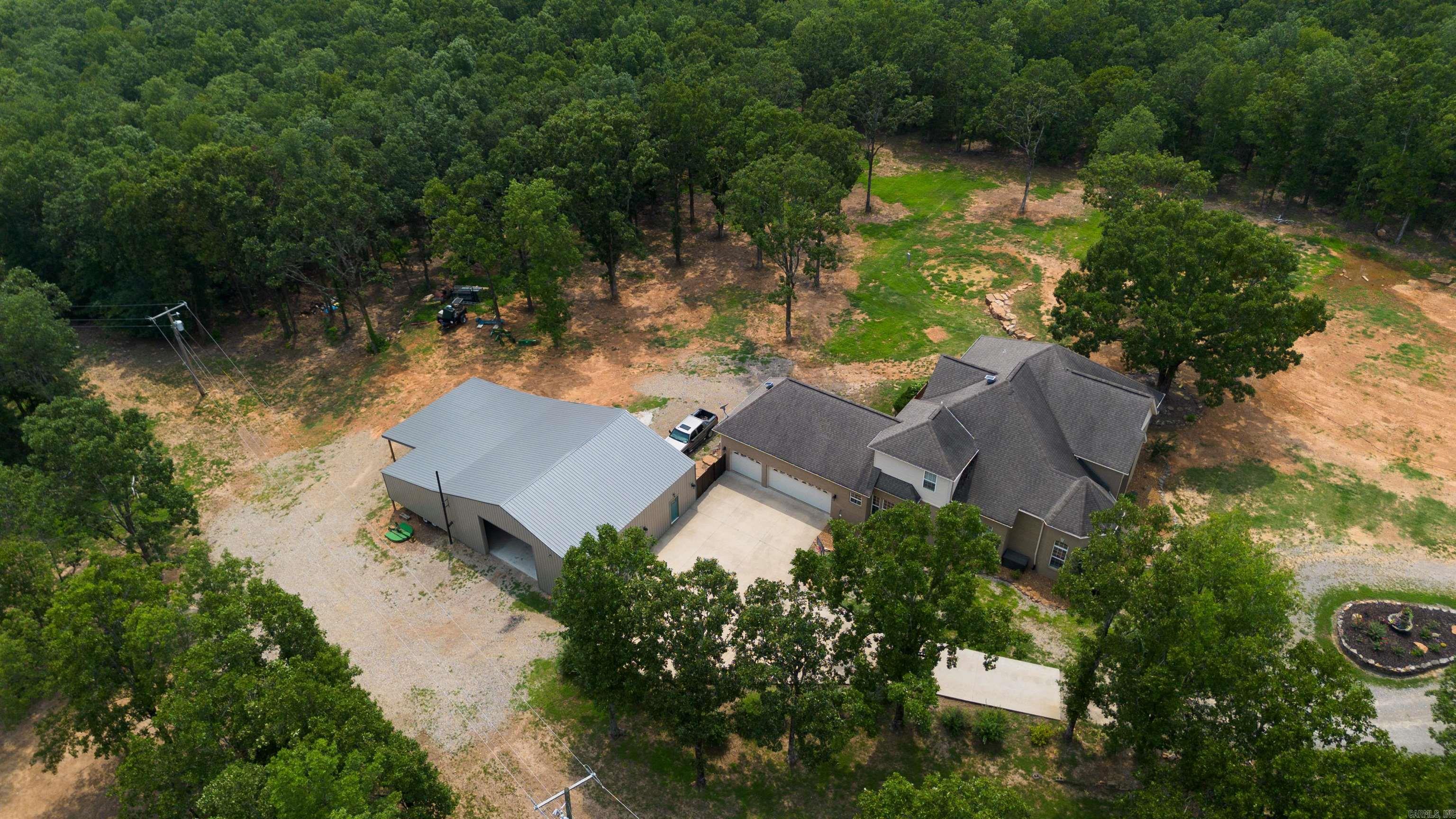 NORTH HILLS ESTATES - Residential