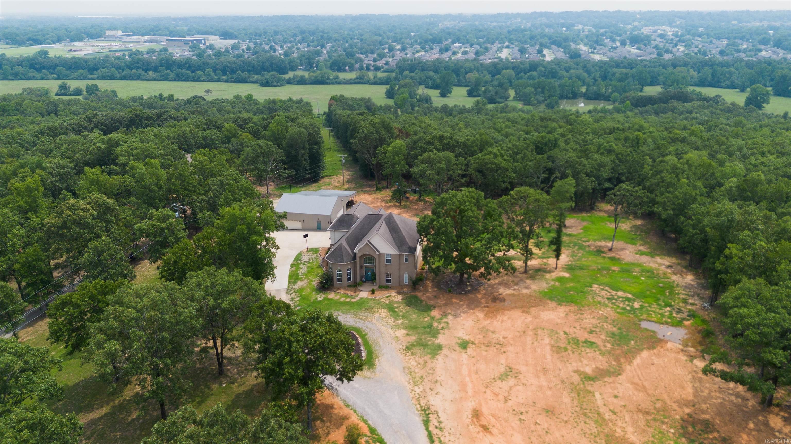 NORTH HILLS ESTATES - Residential