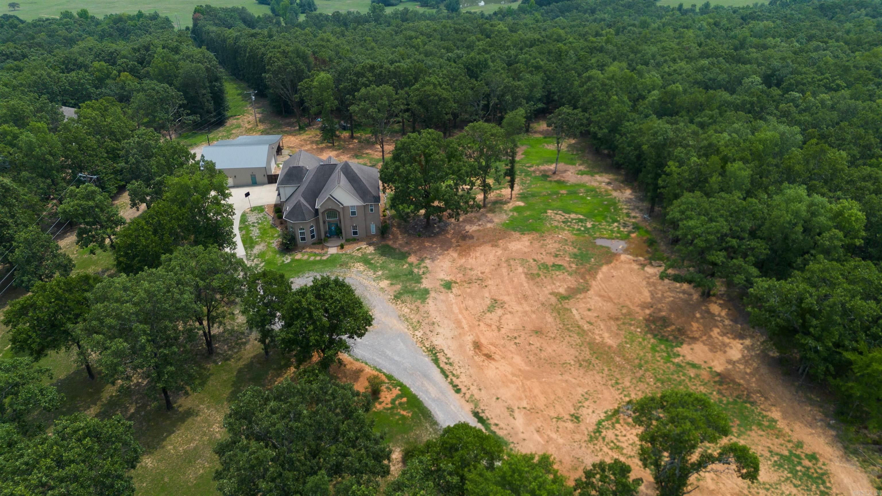 NORTH HILLS ESTATES - Residential