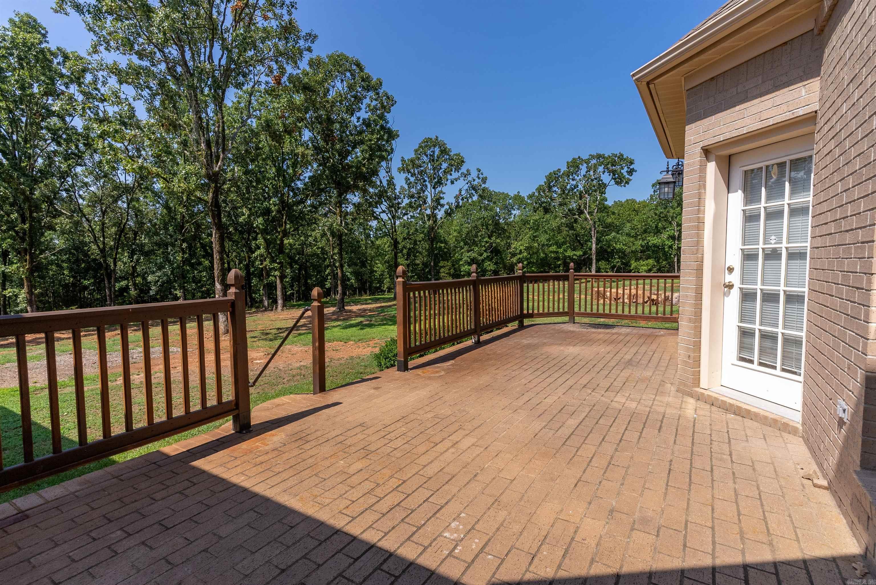 NORTH HILLS ESTATES - Residential