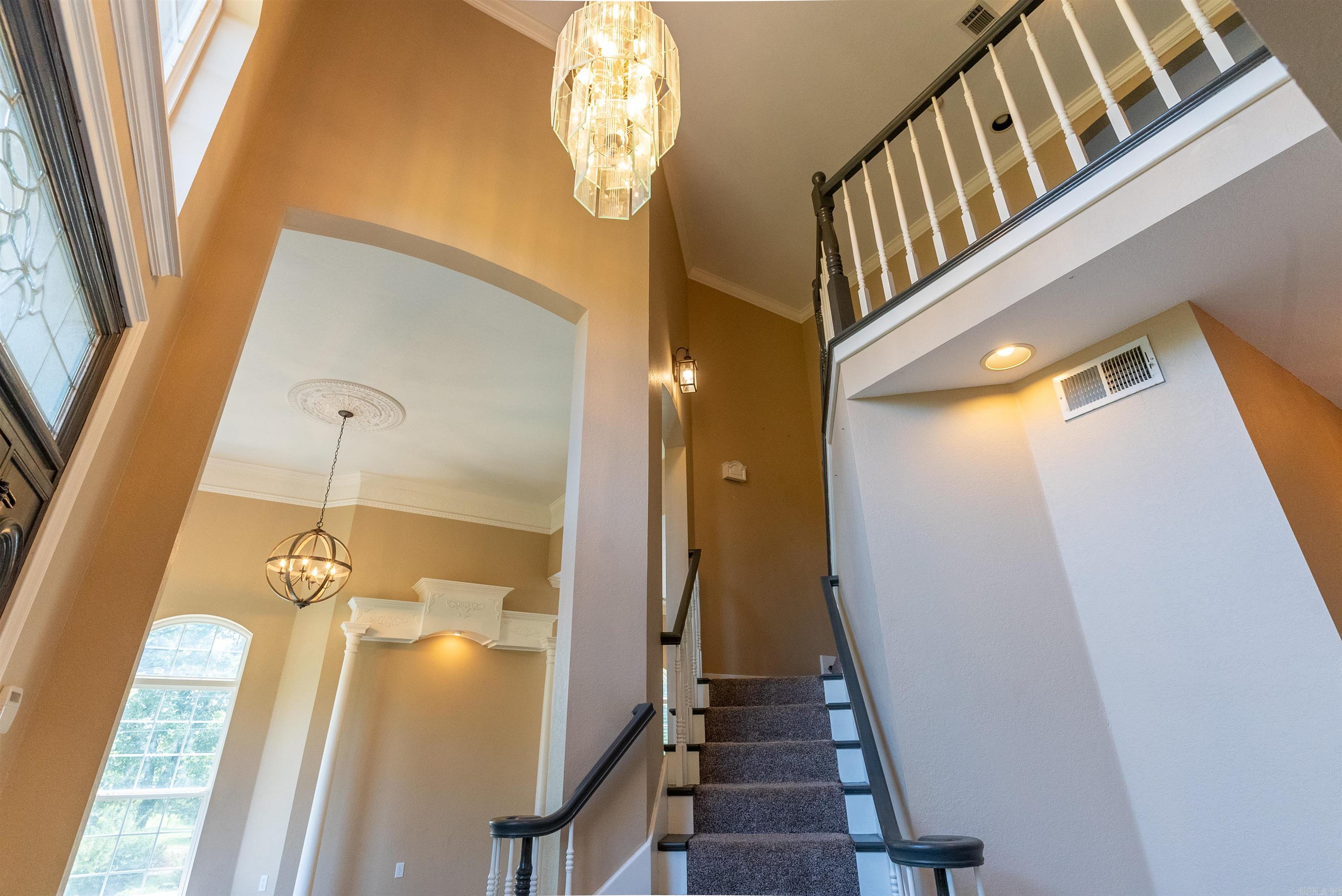 NORTH HILLS ESTATES - Residential