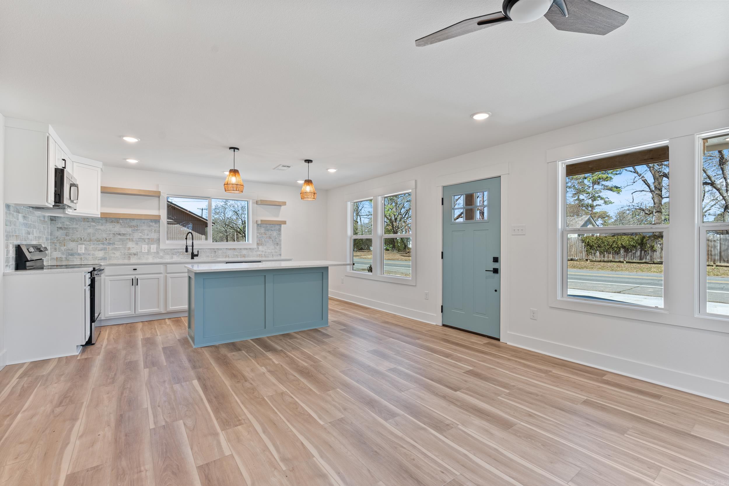 COLLEGE OAK ADDN - Residential