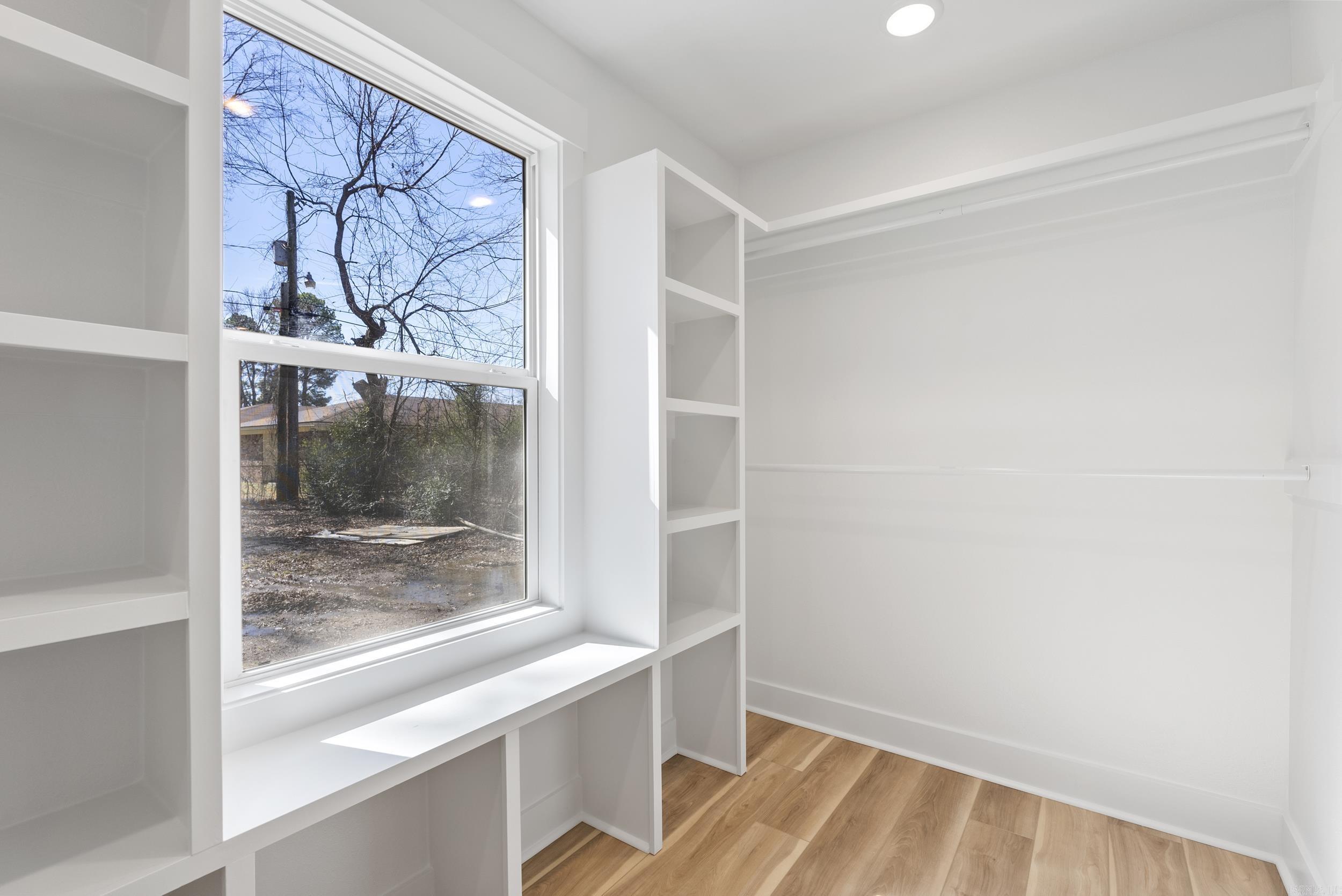 COLLEGE OAK ADDN - Residential