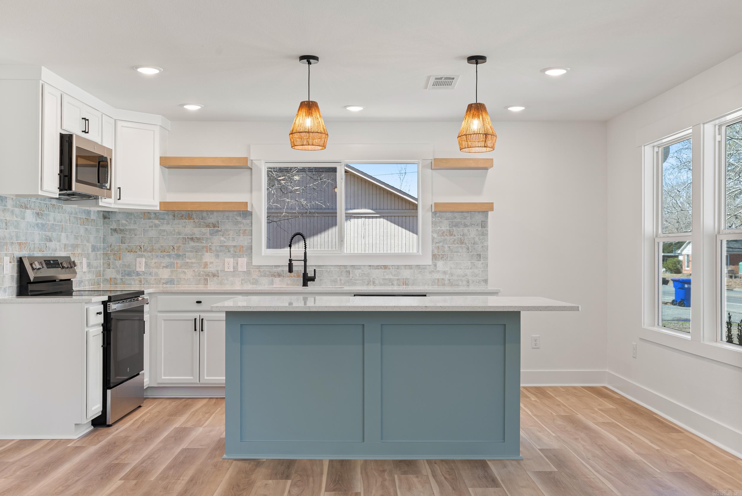 COLLEGE OAK ADDN - Residential