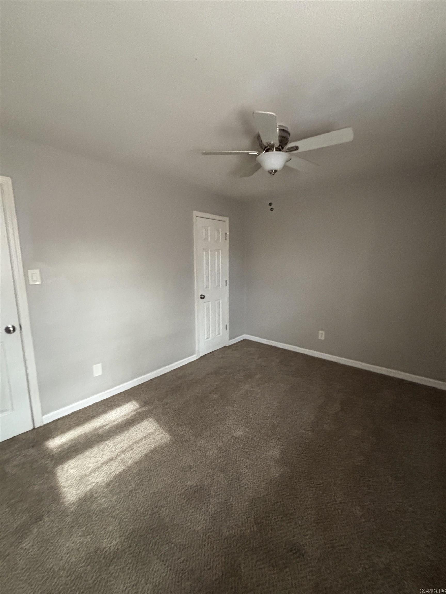 OAK MEADOWS - Residential