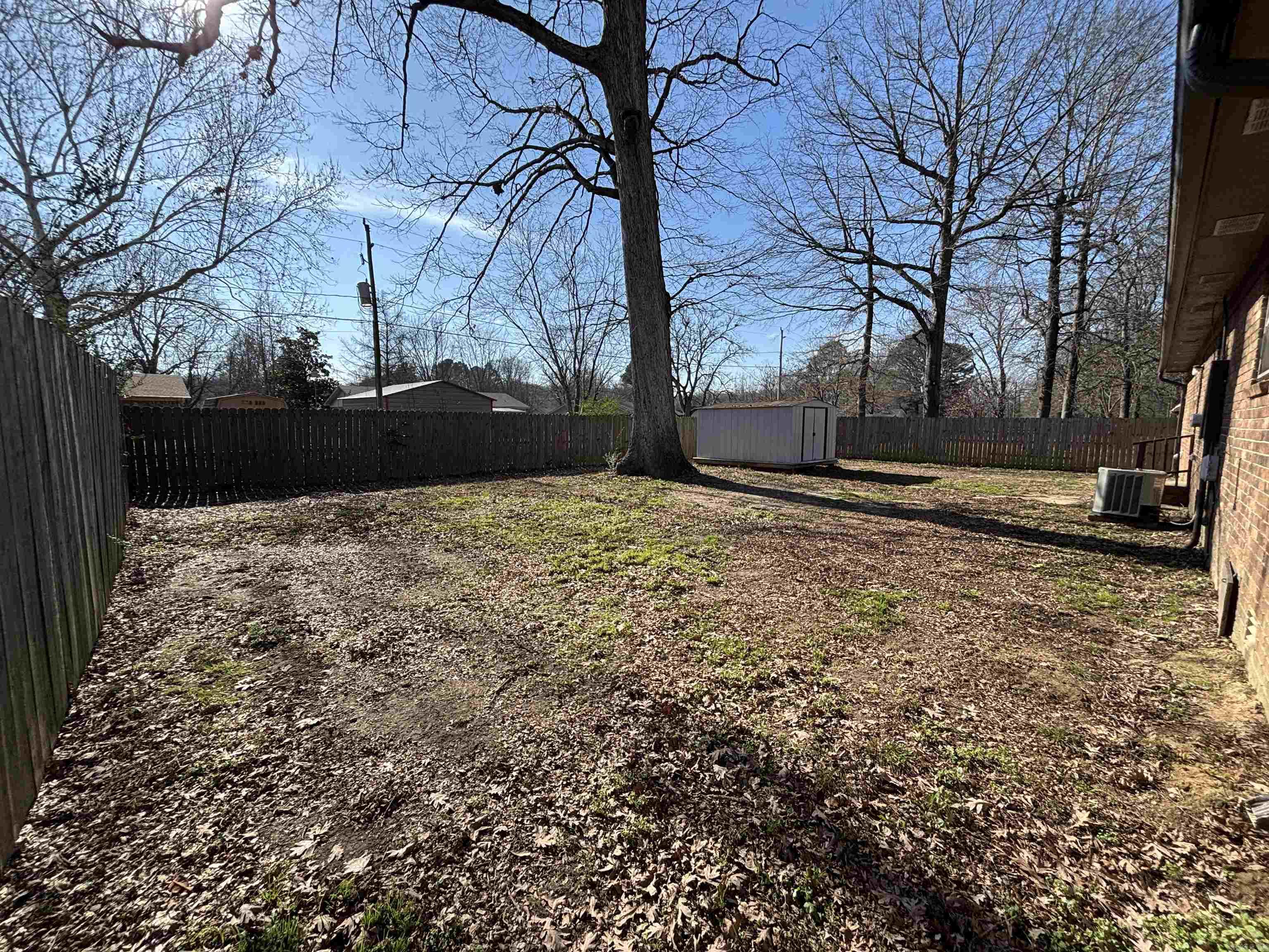 OAK MEADOWS - Residential