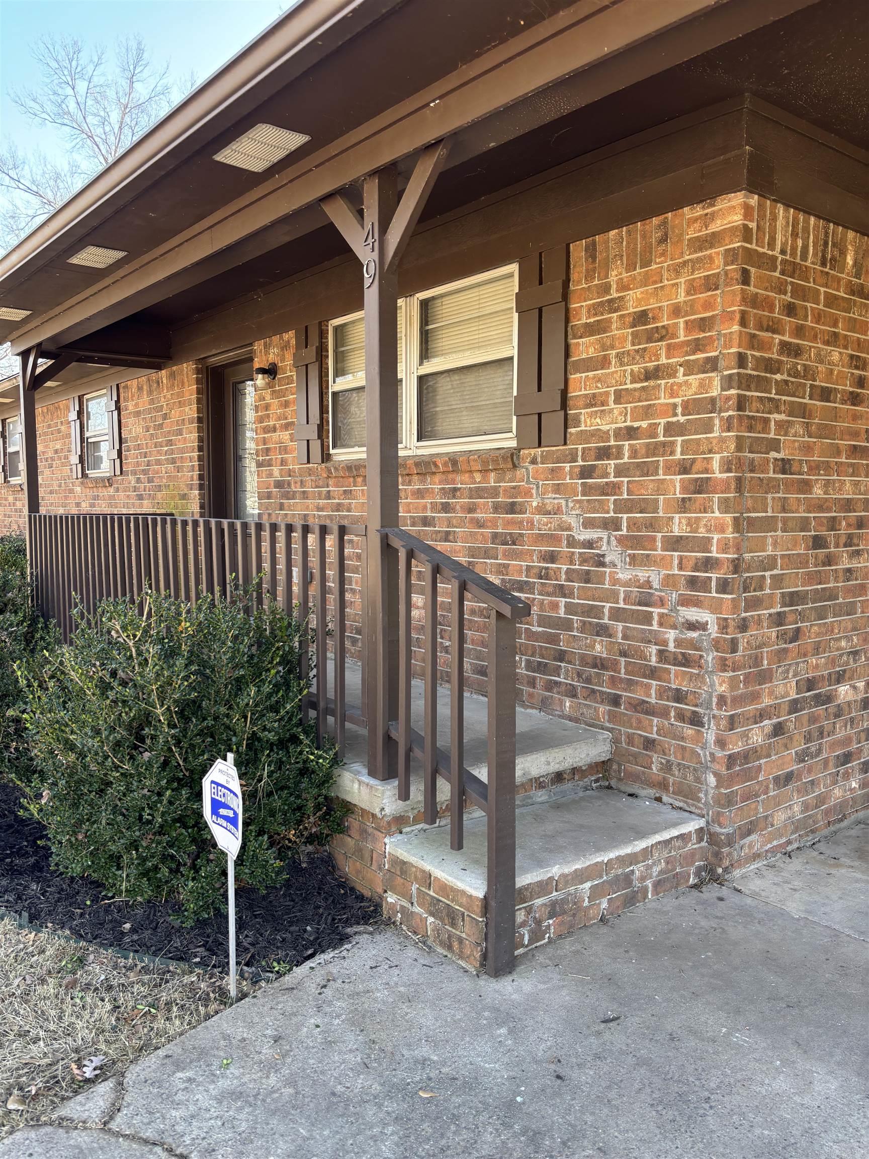 OAK MEADOWS - Residential