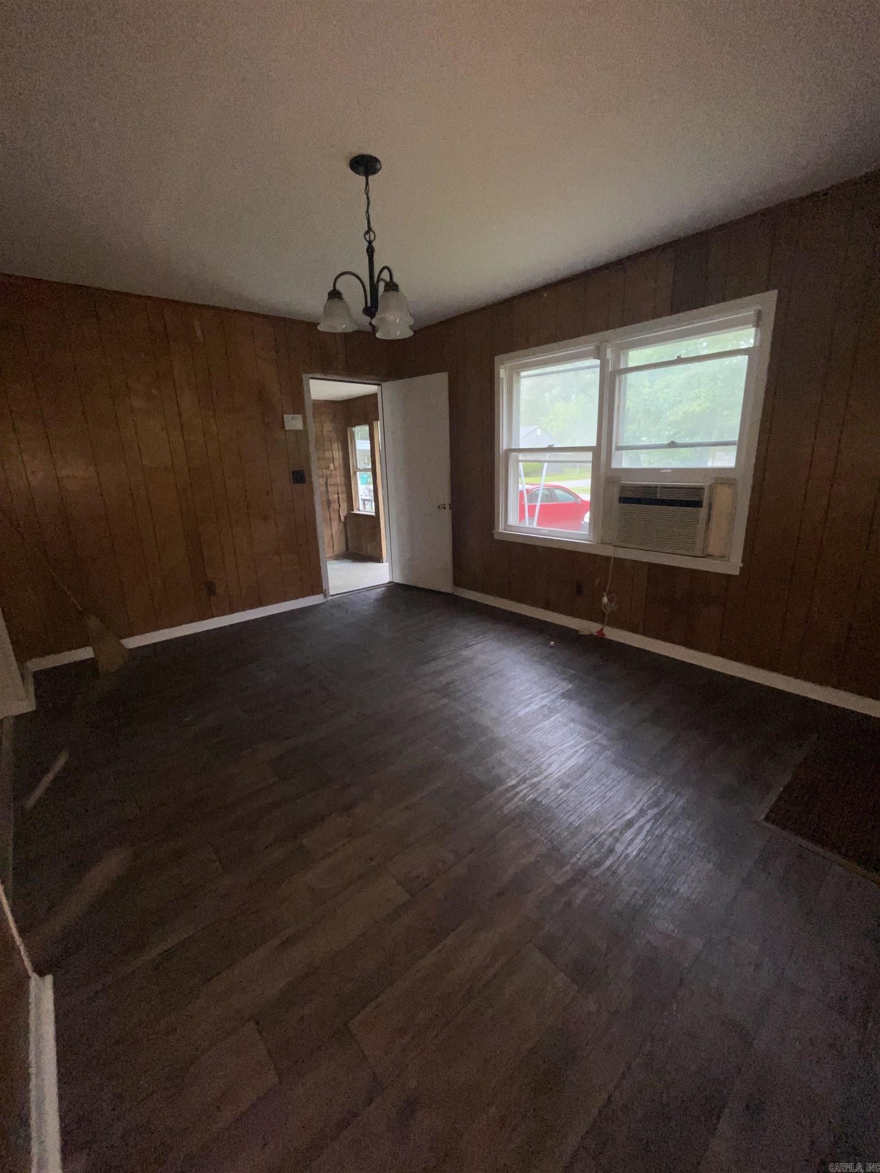 Austin & Taylor - Residential Lease