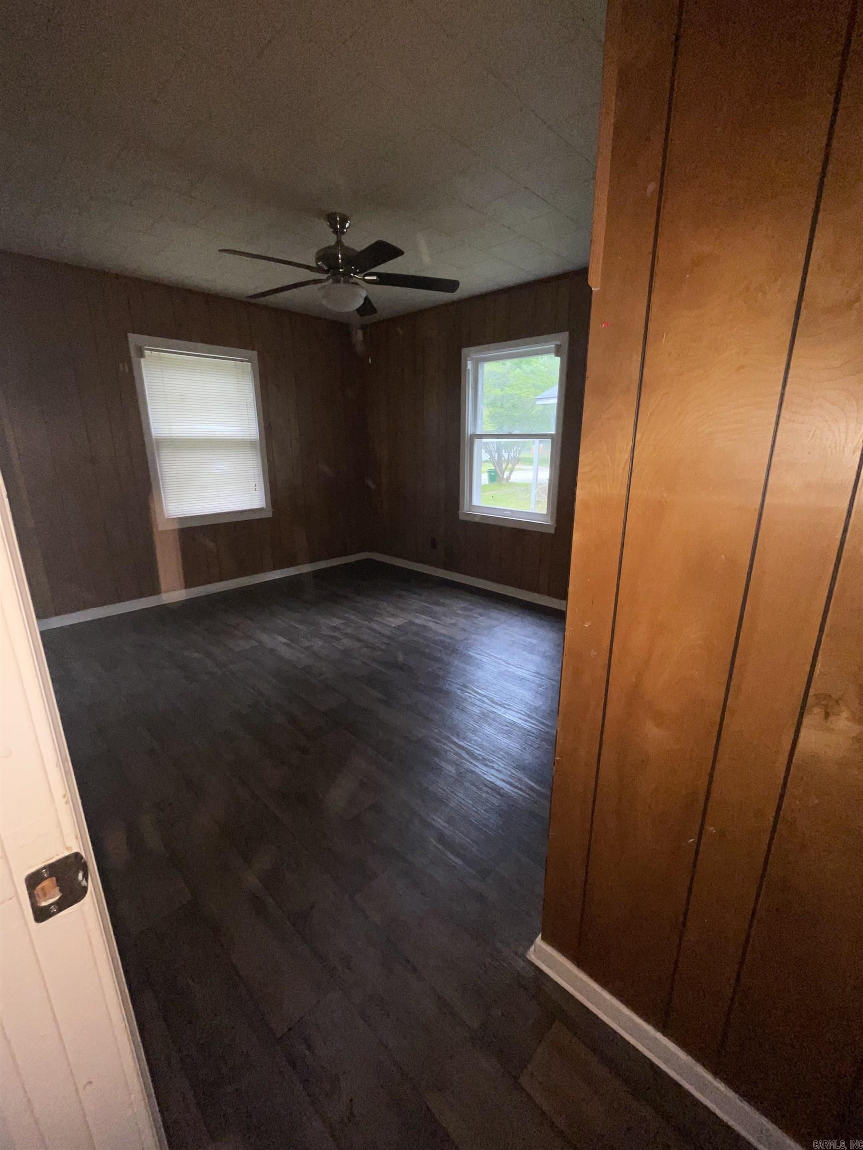 Austin & Taylor - Residential Lease