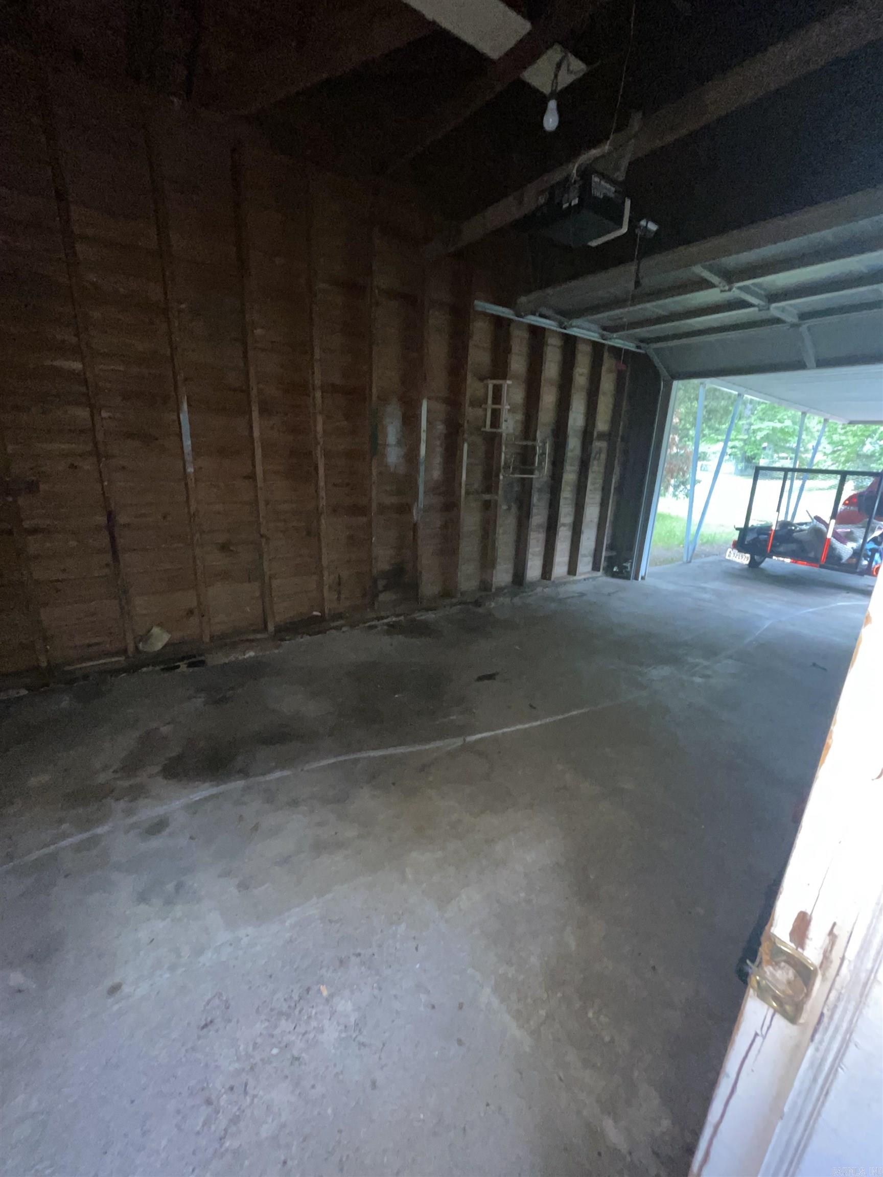 Austin & Taylor - Residential Lease