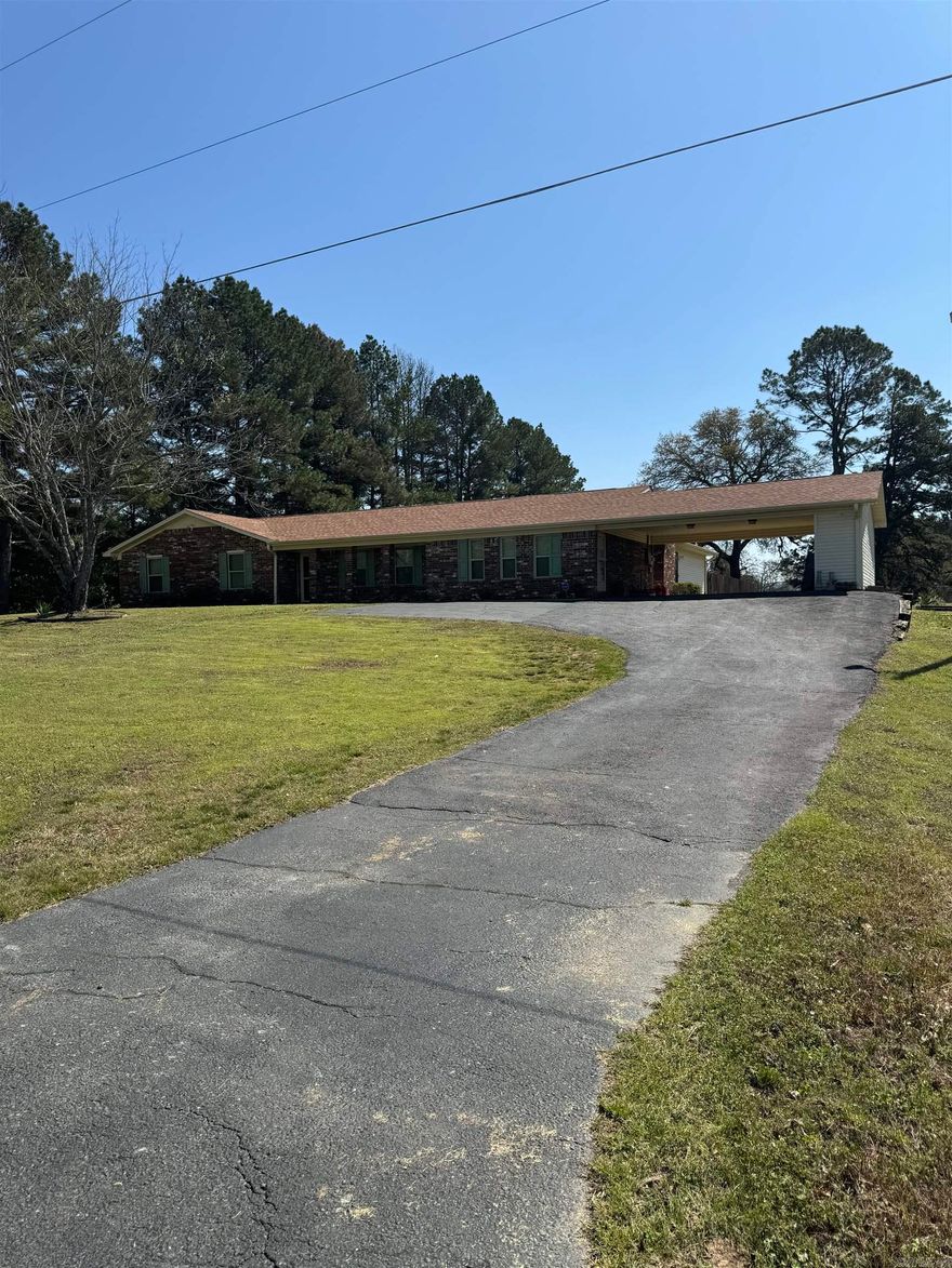 130 Kidder Lane...In-ground pool with huge rec room or 4th bedroom...Amazing open floorplan...Lake Hamilton School District...In-ground pool...Lounge areas...Spacious home...Dual entrances...2 Car Carport...Outdoor sound system...Storage building...Investors take notice...You will not find a house as big as this in Lake Hamilton School district for the asking price...See agent remarks