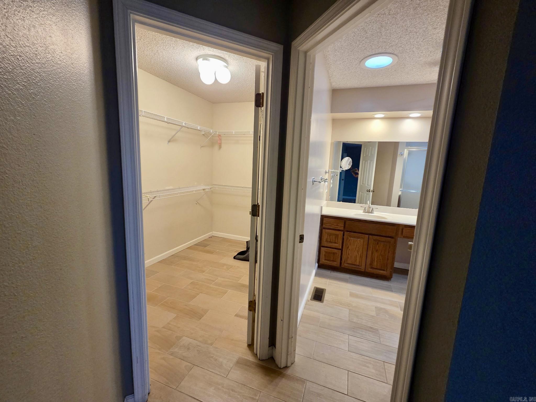 Magellan - Residential Lease