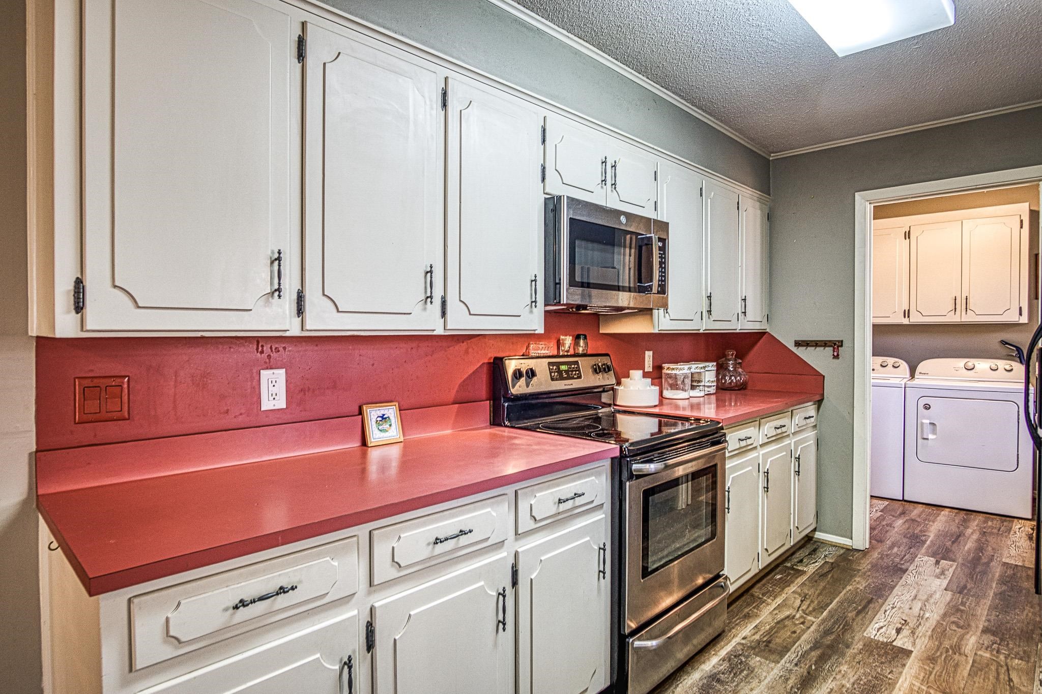 CASTILLO - Residential