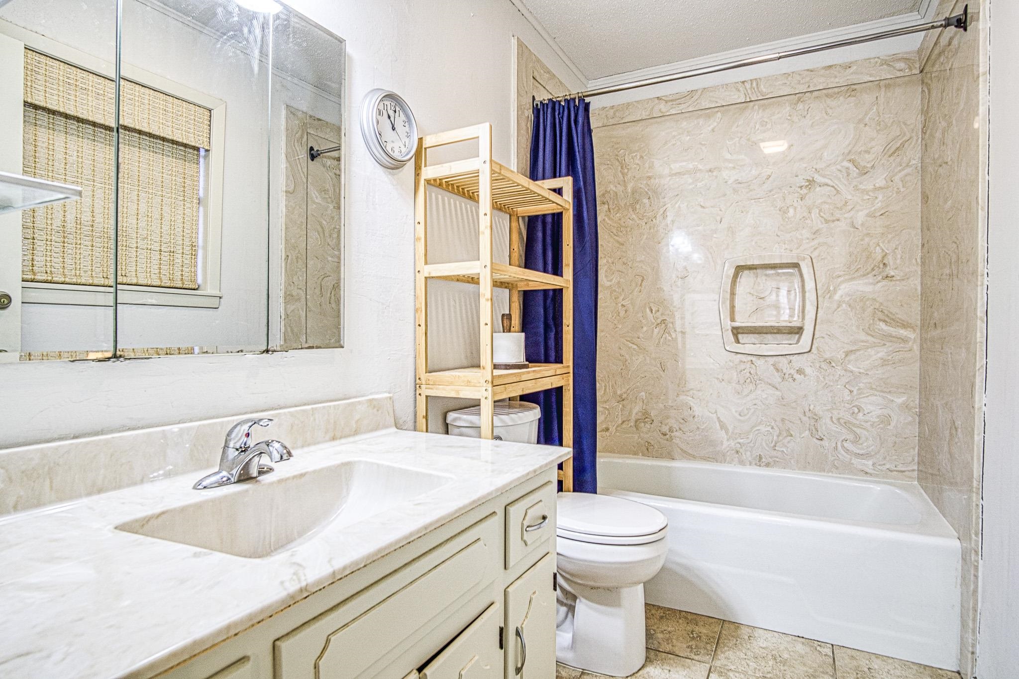 CASTILLO - Residential