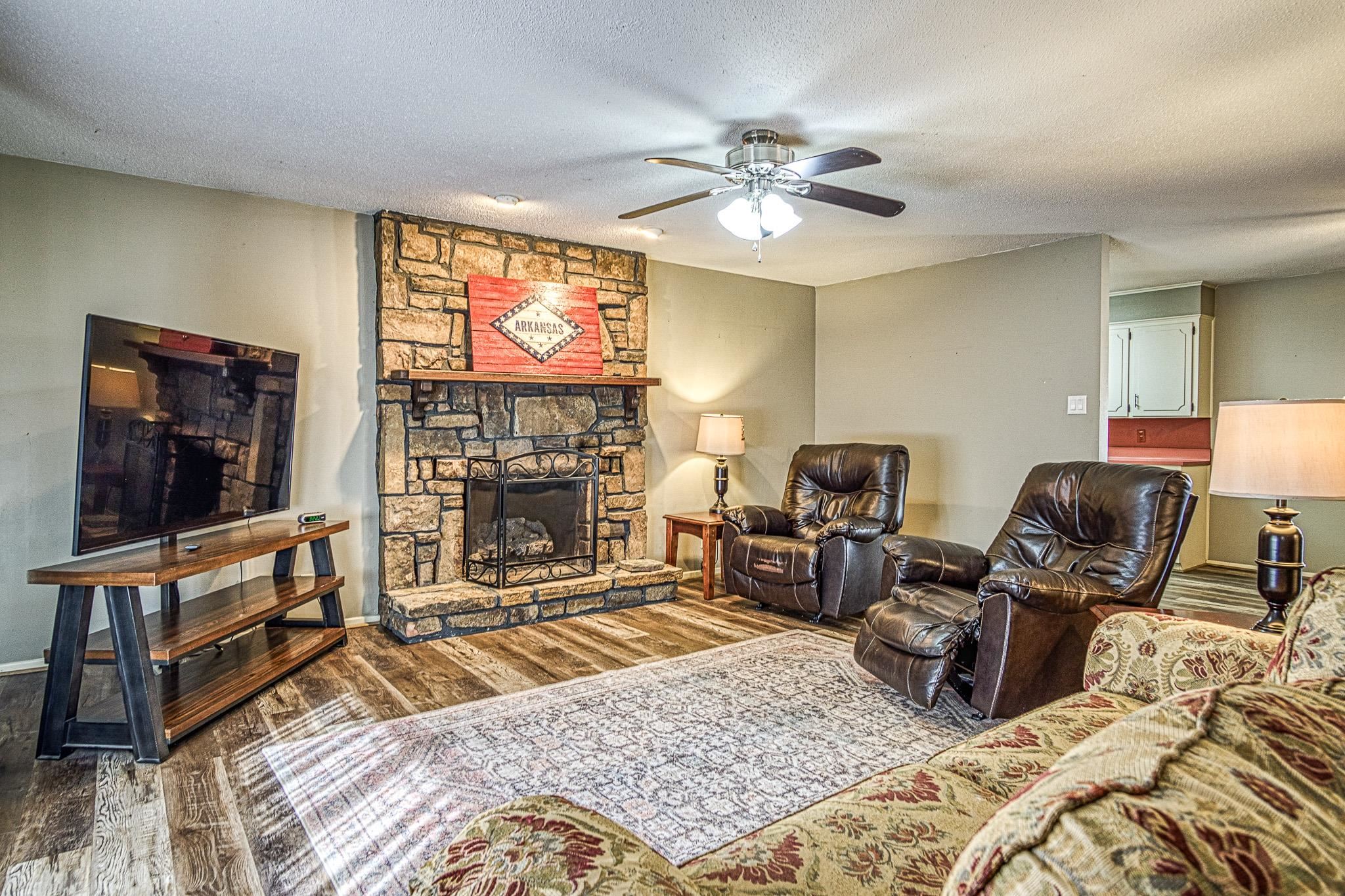 CASTILLO - Residential