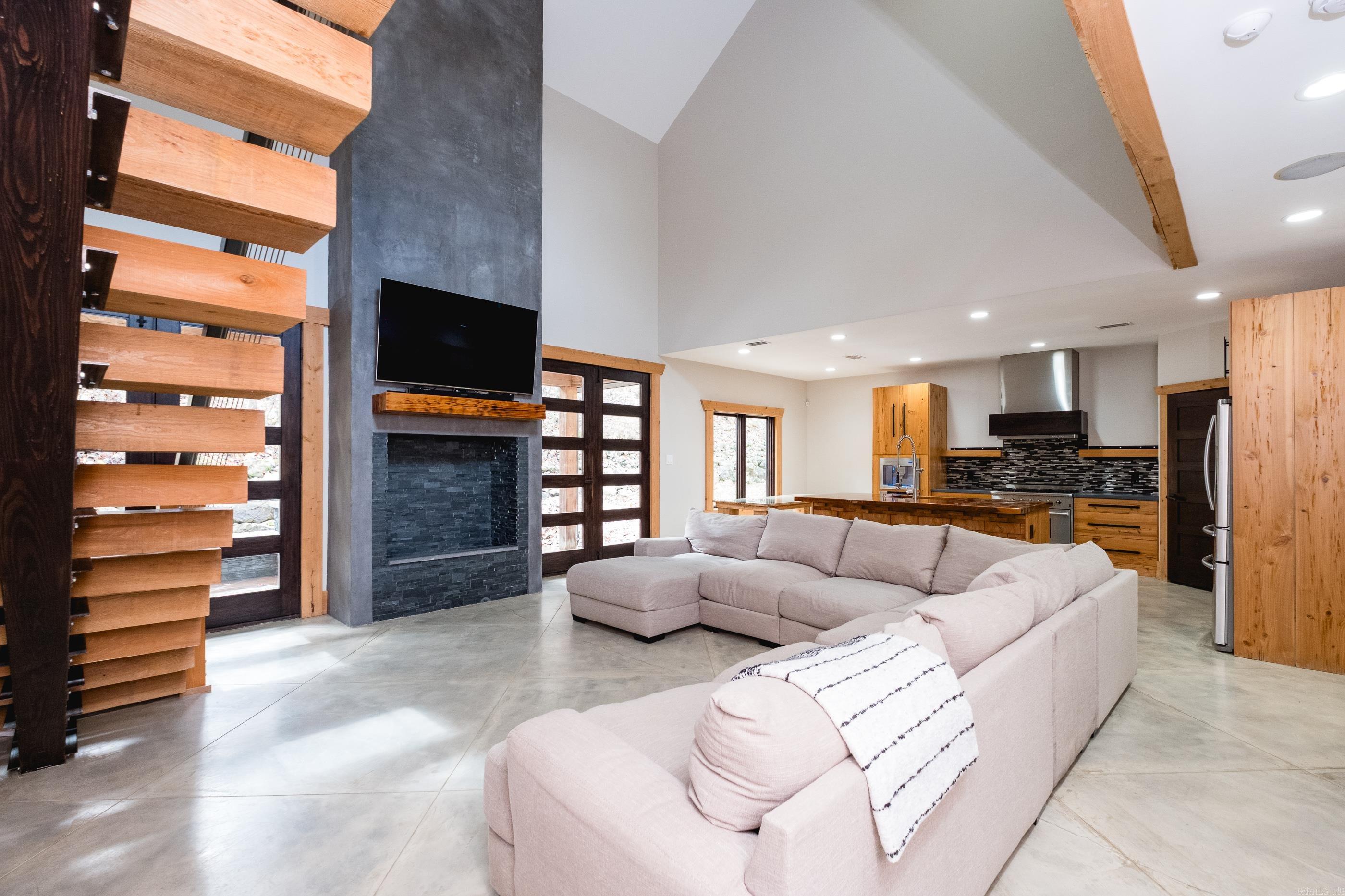 CHENAL VALLEY CHALLAIN PLACE - Residential