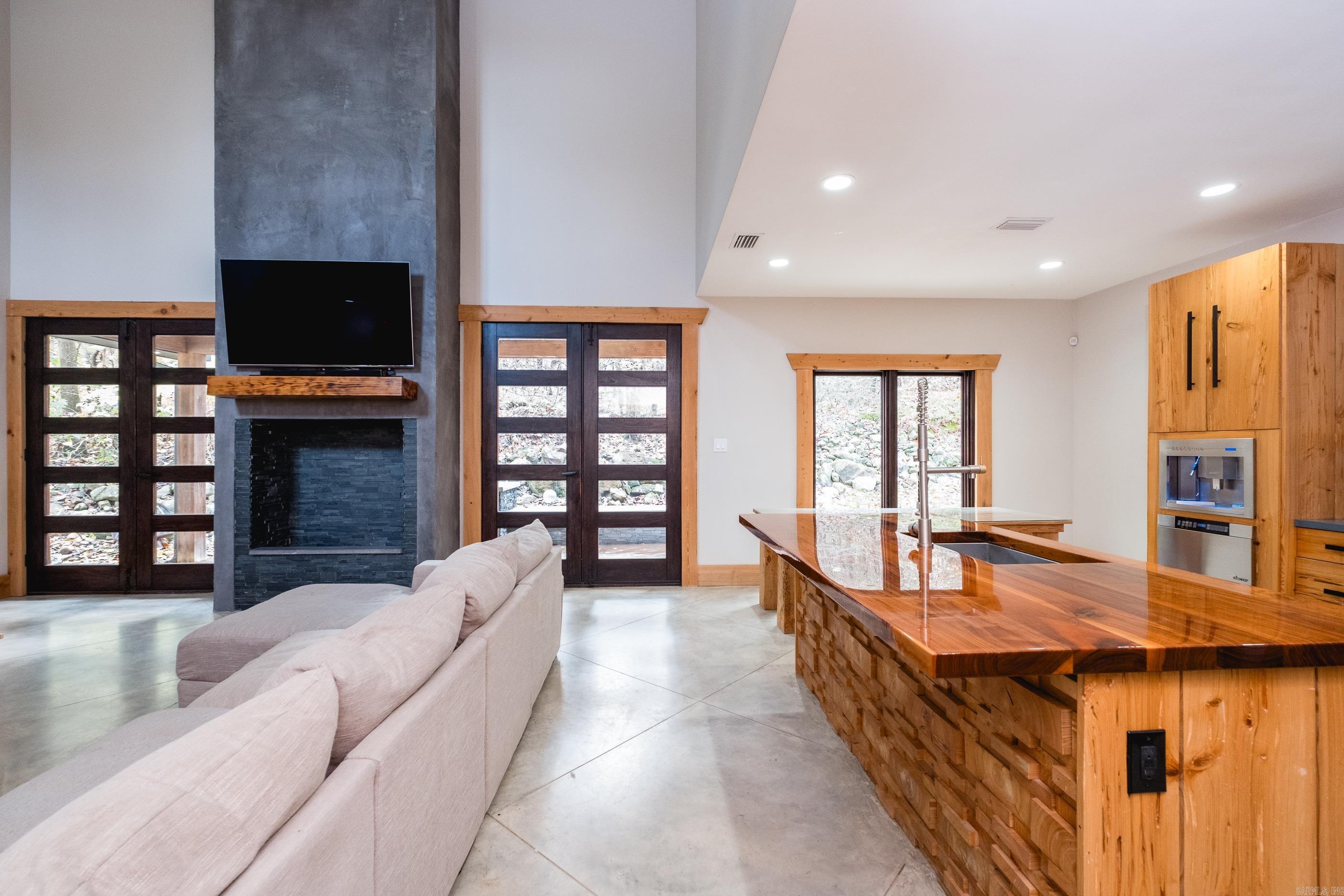 CHENAL VALLEY CHALLAIN PLACE - Residential