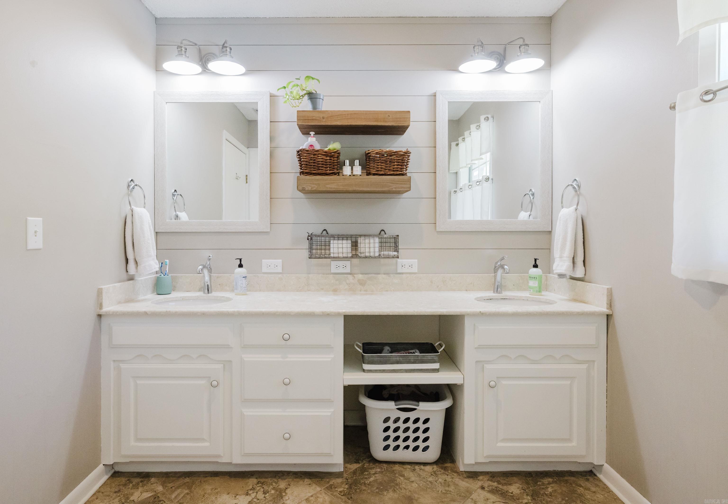 CEDAR BROOK ADDN - Residential