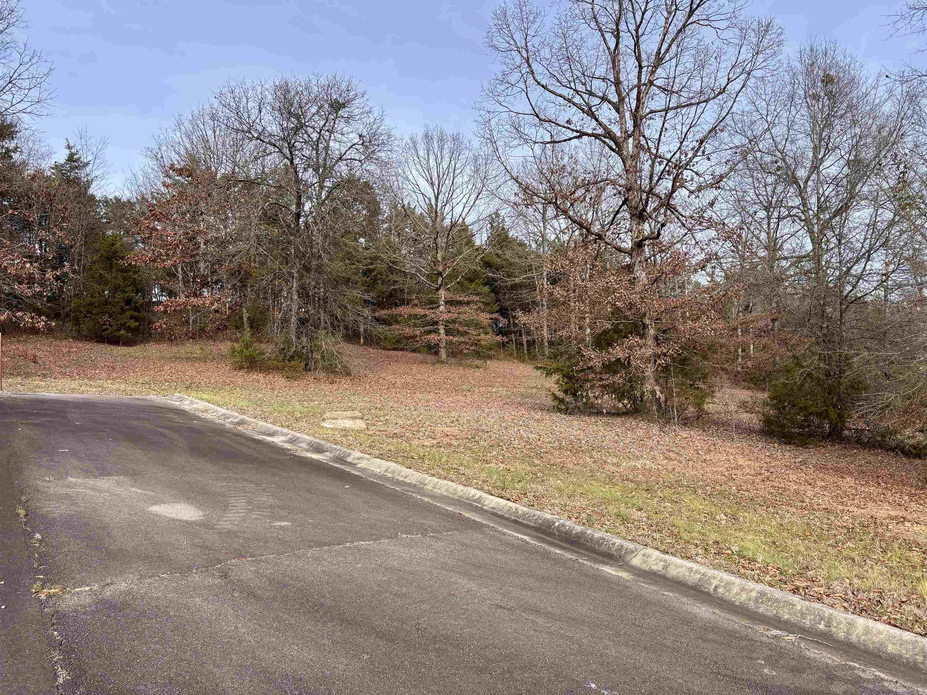 HIDDEN VALLEY ESTATES - Land