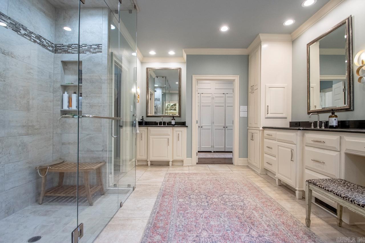 CHENAL VALLEY AVIGNON COURT - Residential