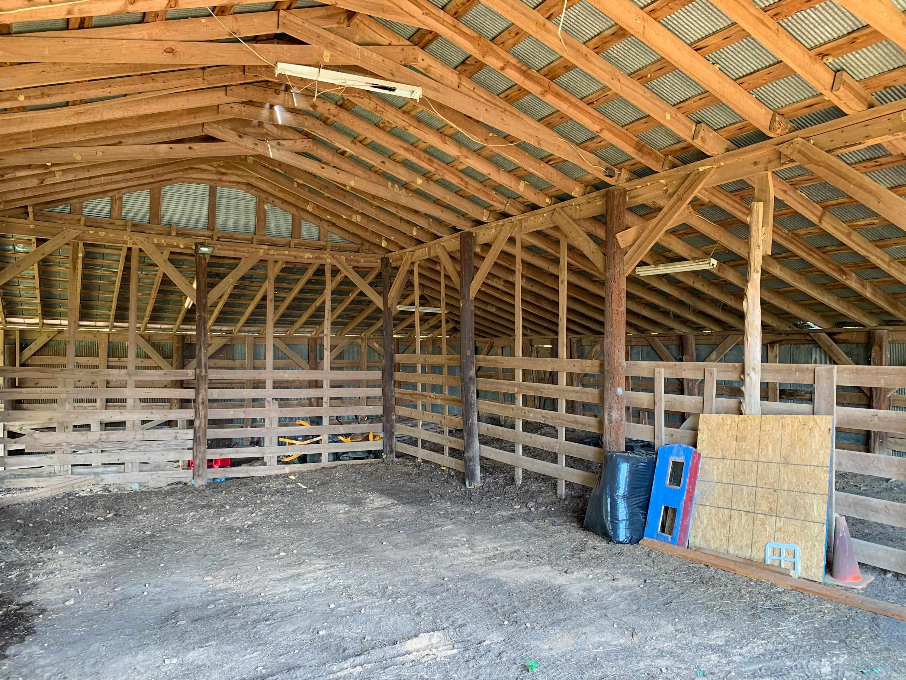 Metes & Bounds - Land