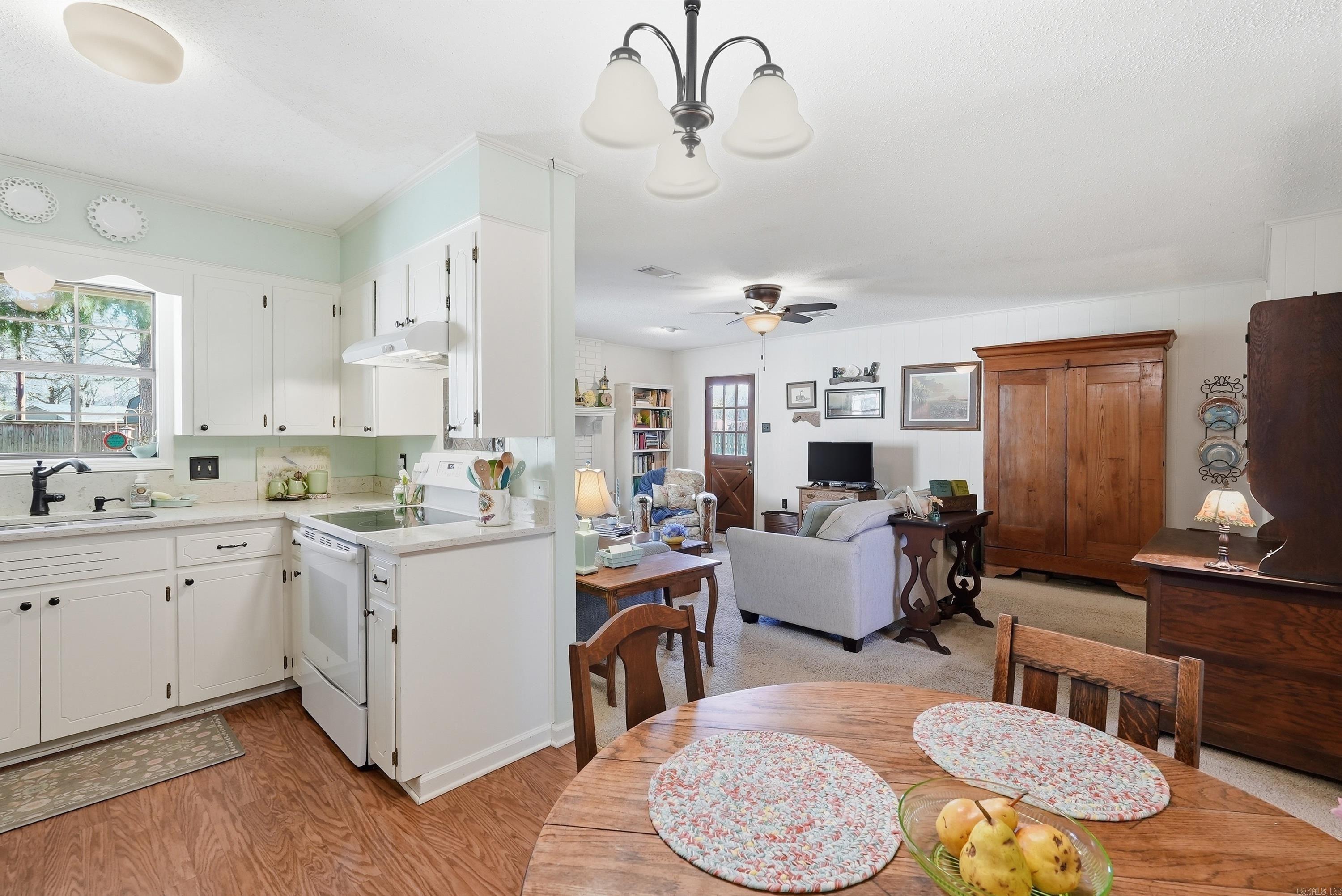 OAK FORREST - Residential