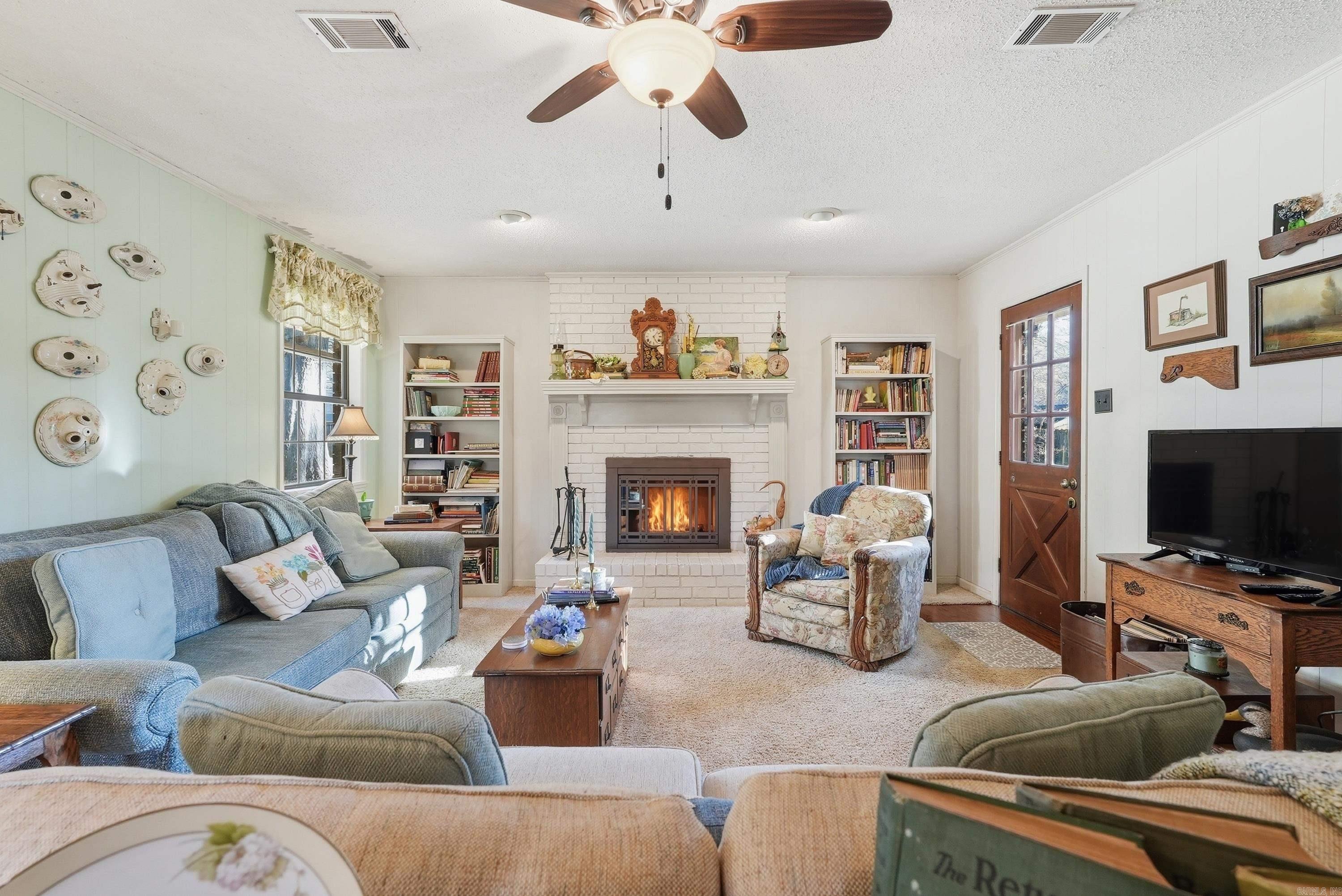 OAK FORREST - Residential