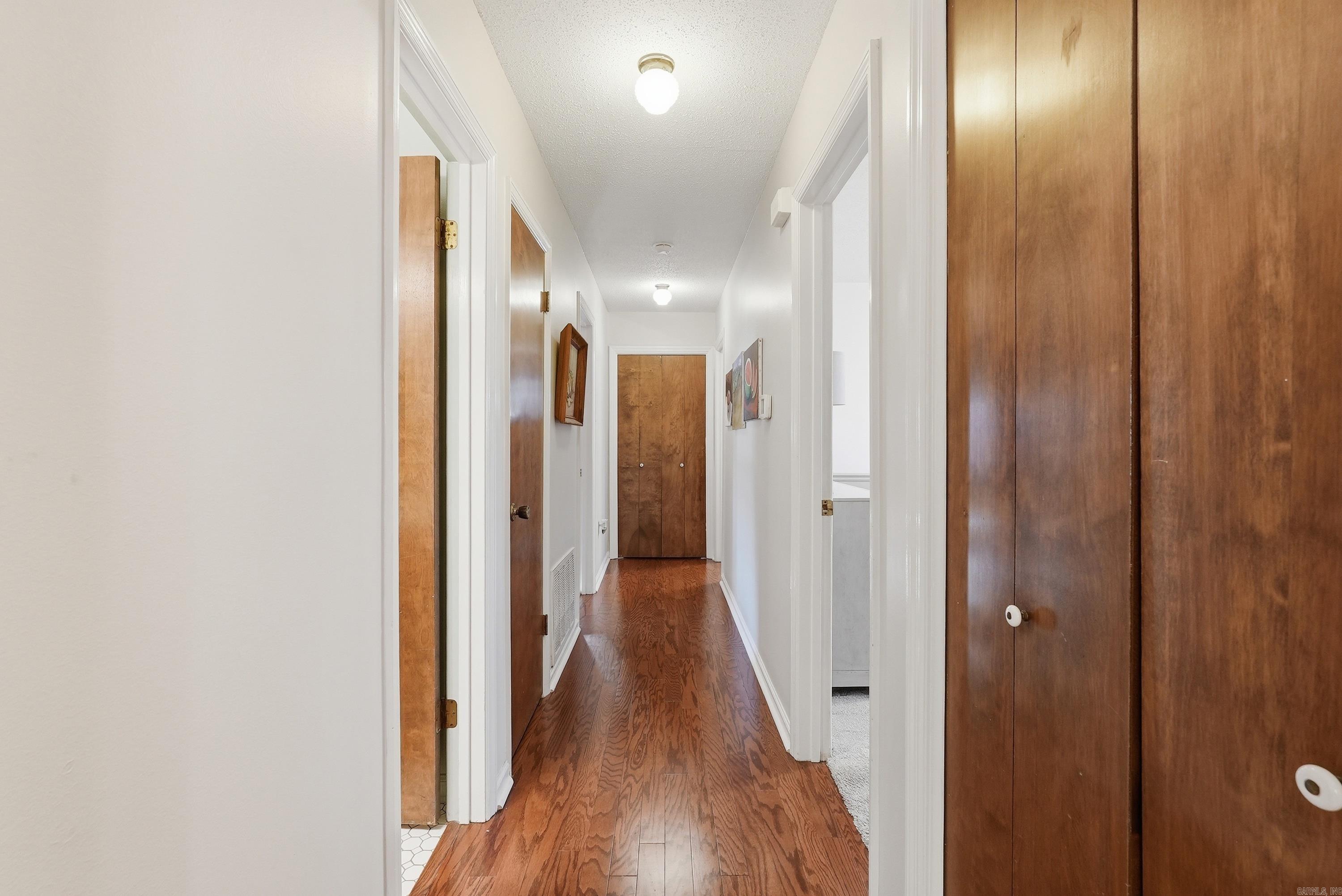 OAK FORREST - Residential