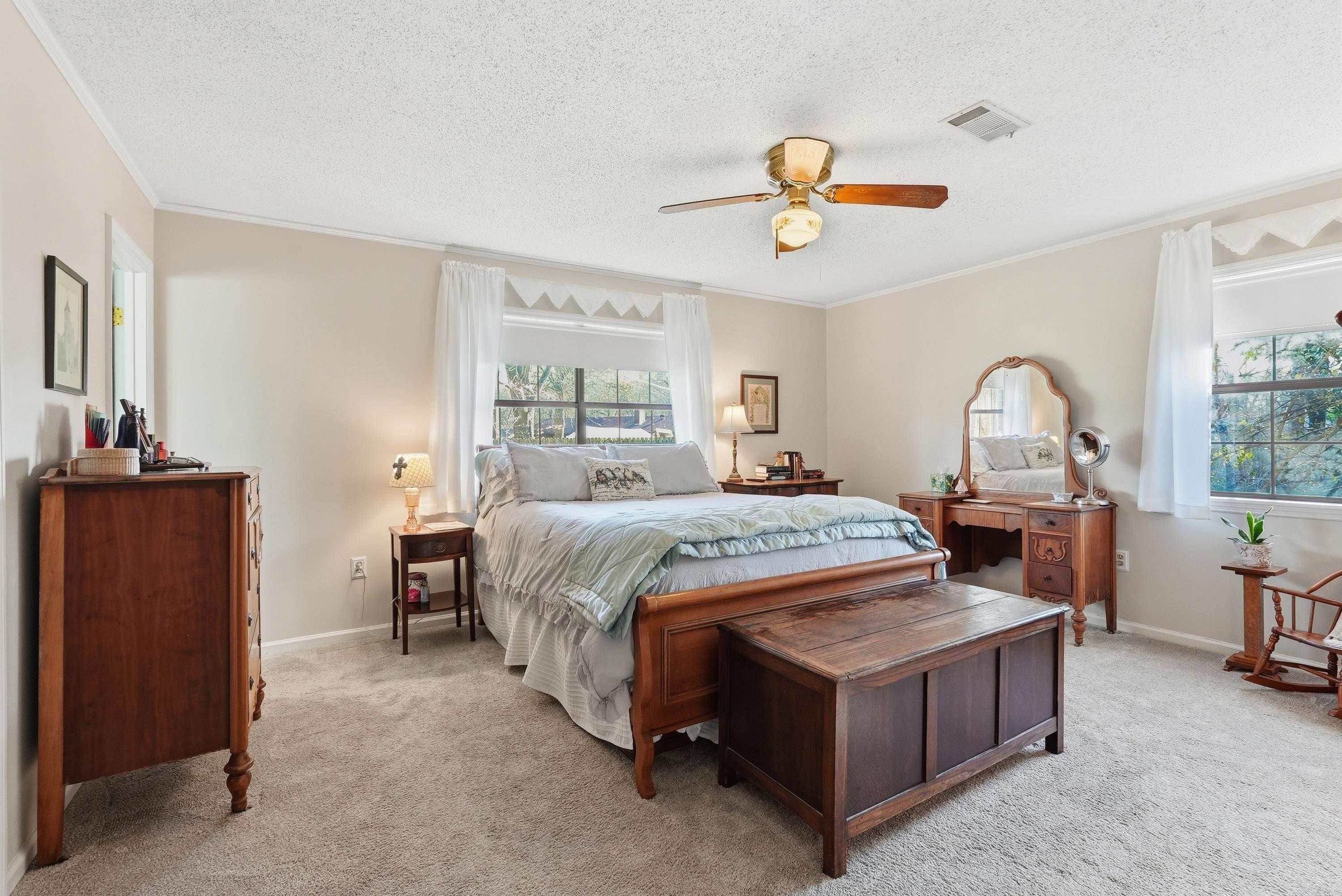 OAK FORREST - Residential