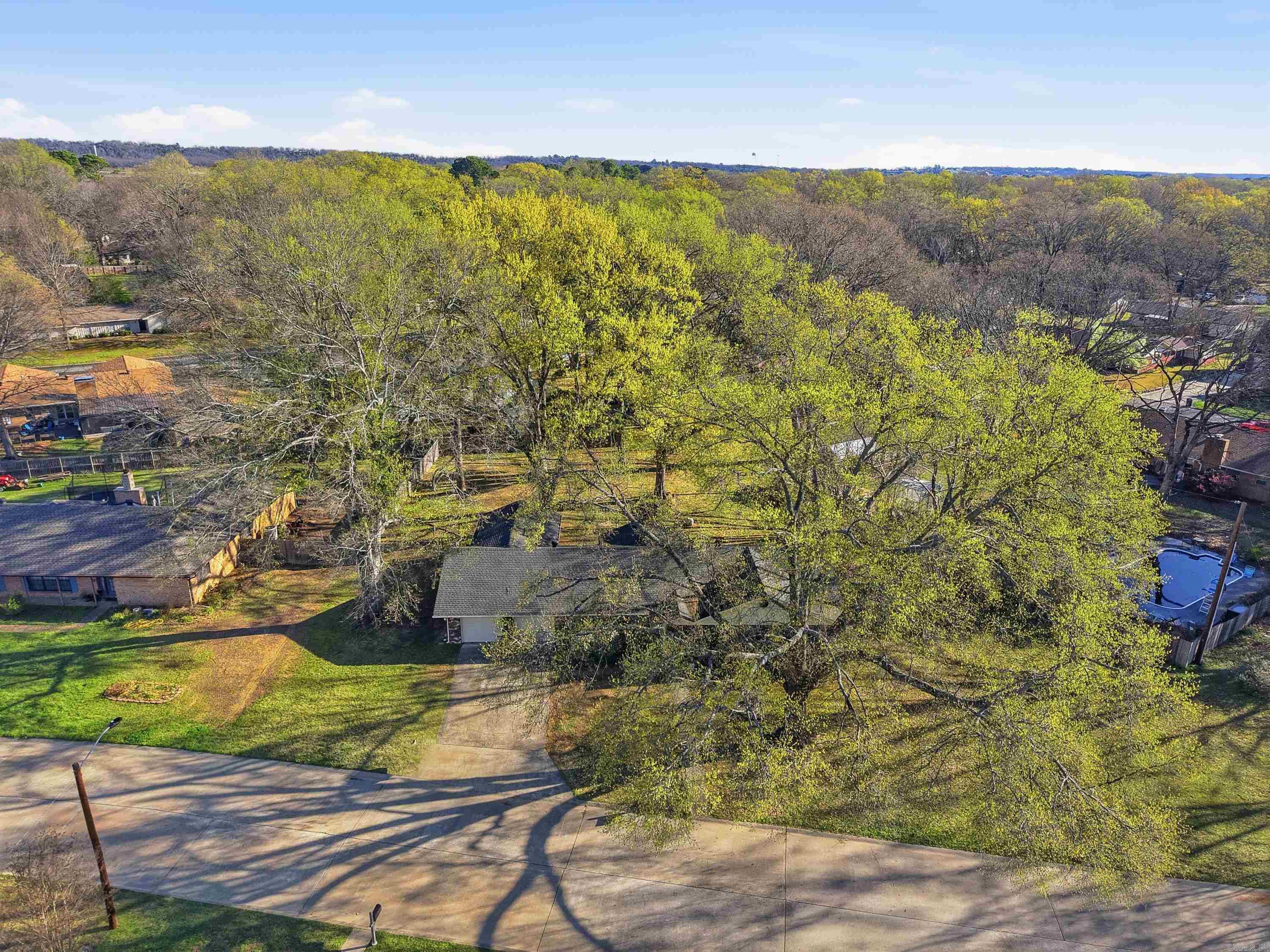 OAK FORREST - Residential