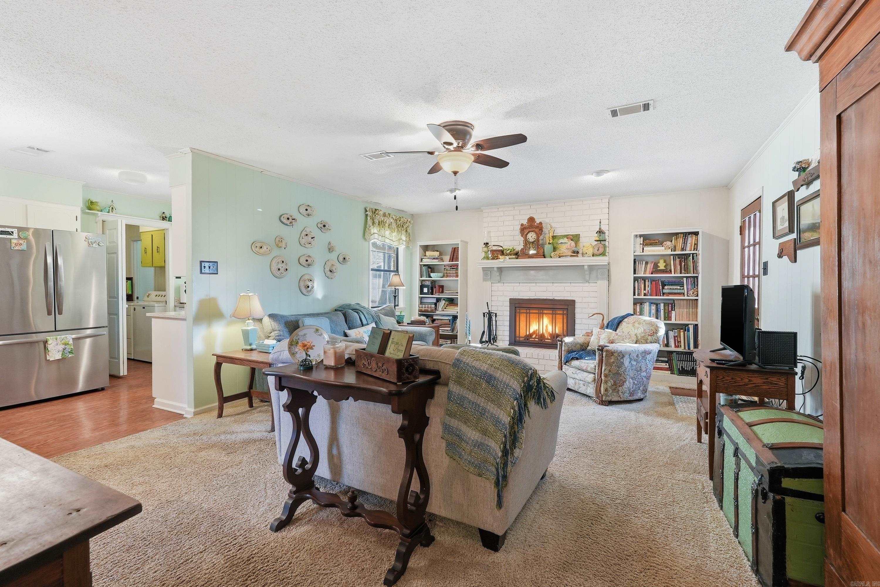 OAK FORREST - Residential