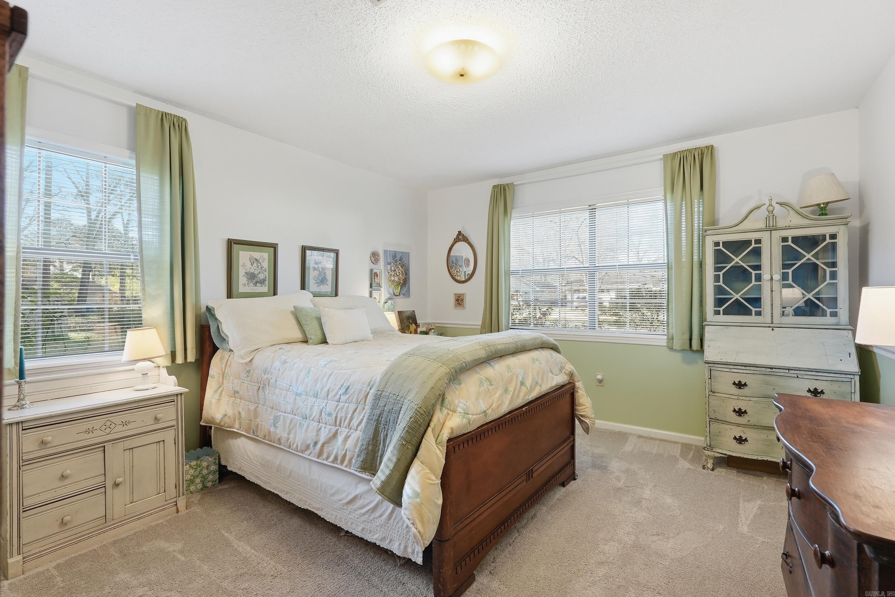 OAK FORREST - Residential