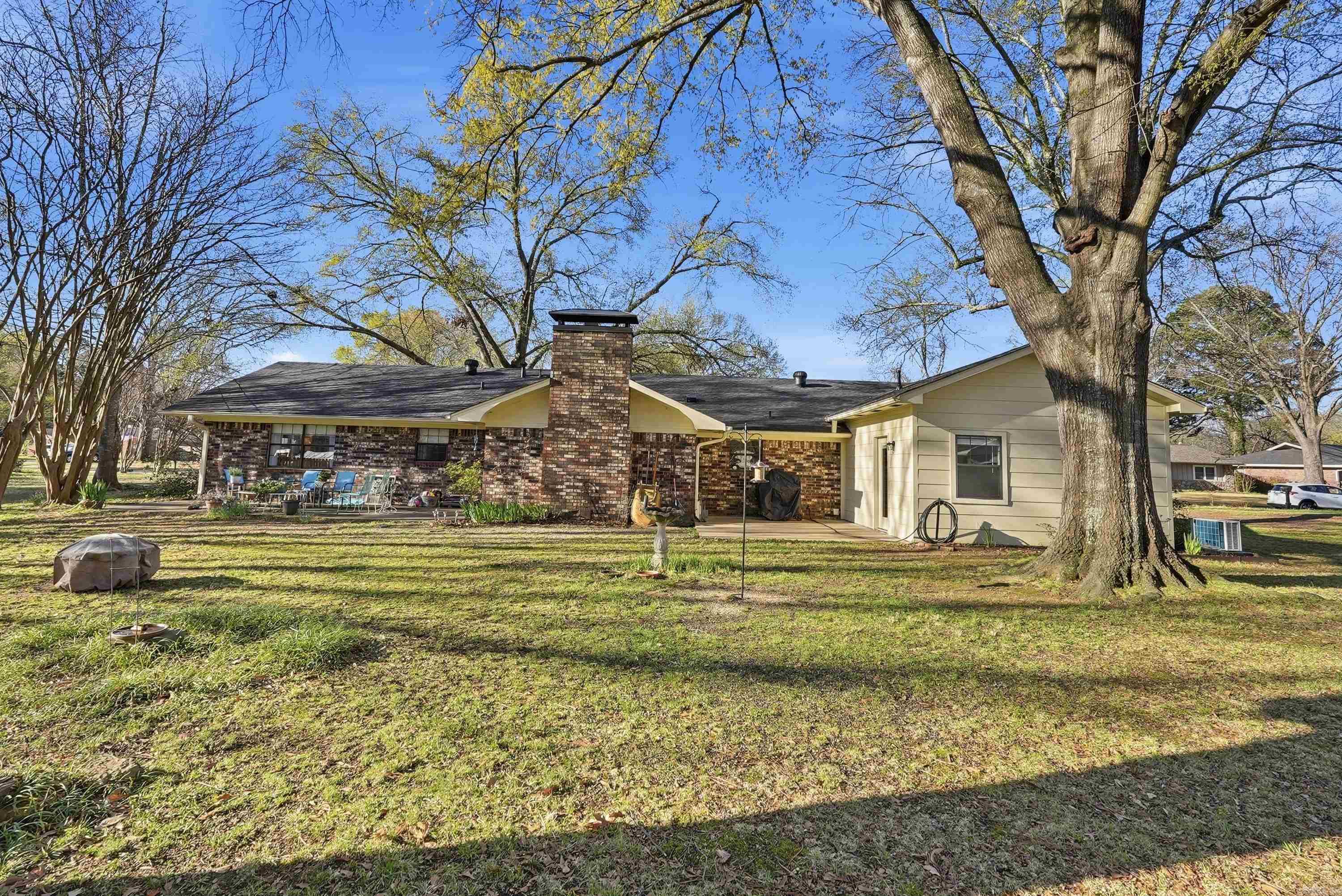 OAK FORREST - Residential