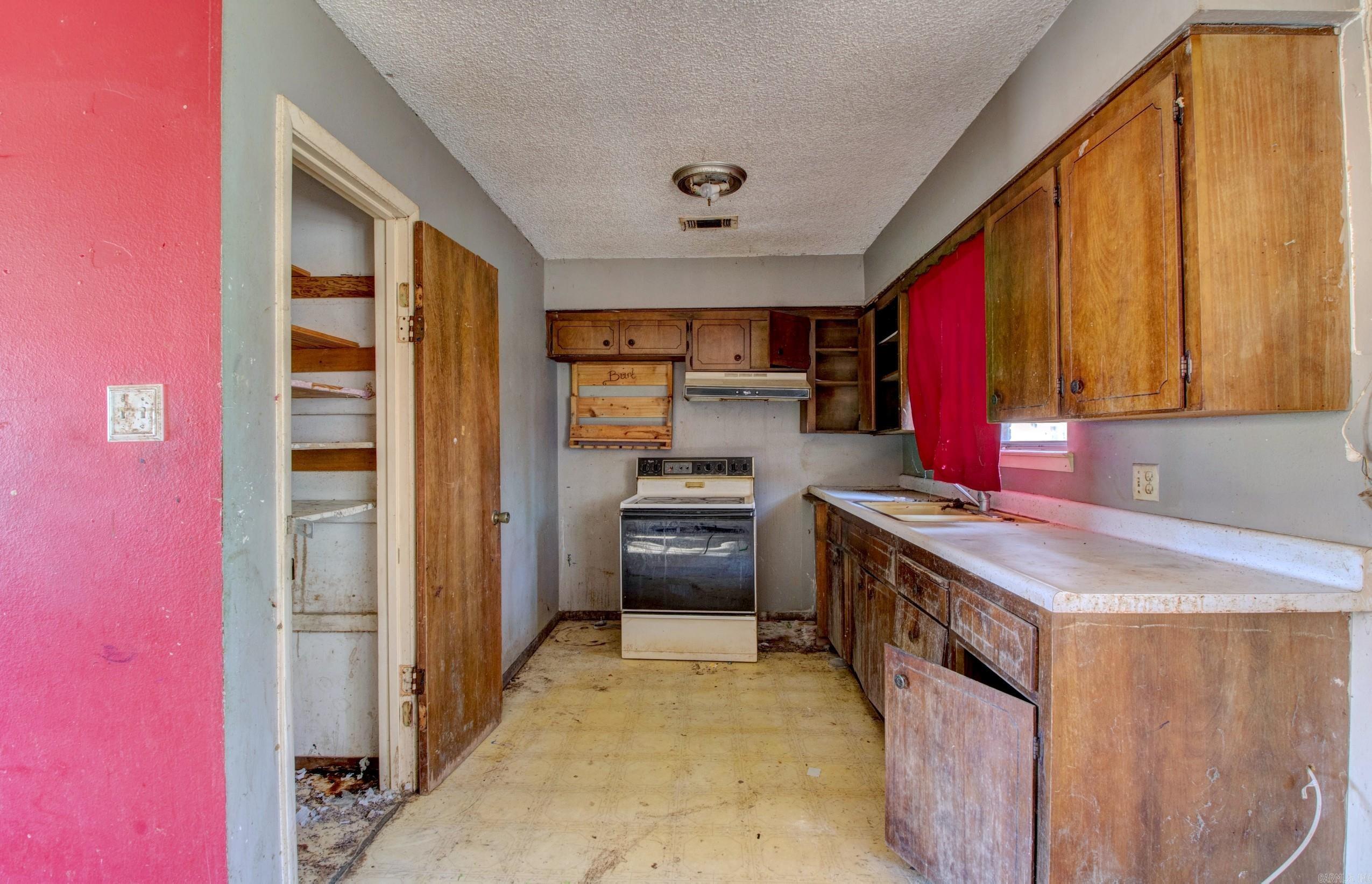 ROLLING MEADOWS - Residential