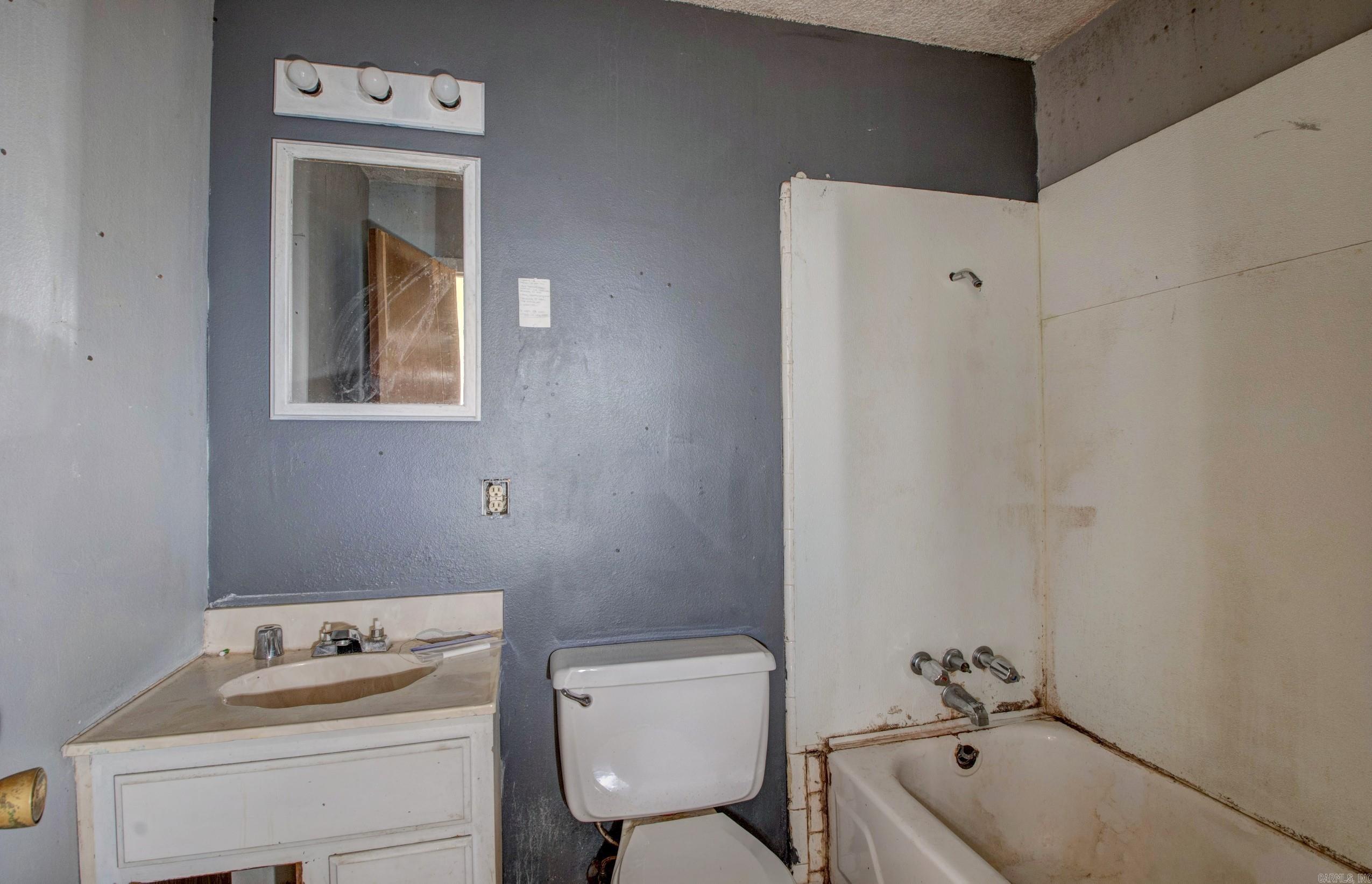 ROLLING MEADOWS - Residential