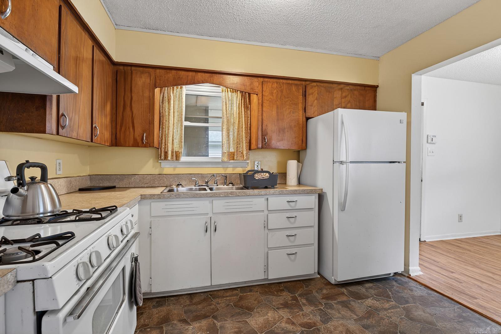 WOODHAVEN - Residential